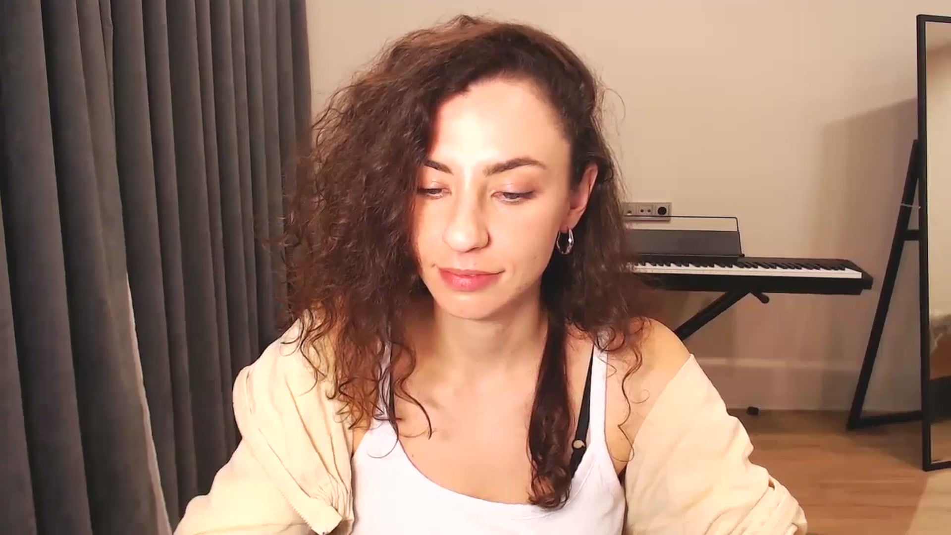Gallery image thumbnail from Millla_Mi's myfreecams stream on, 10/06/2024, 17:33 image 15 of 20