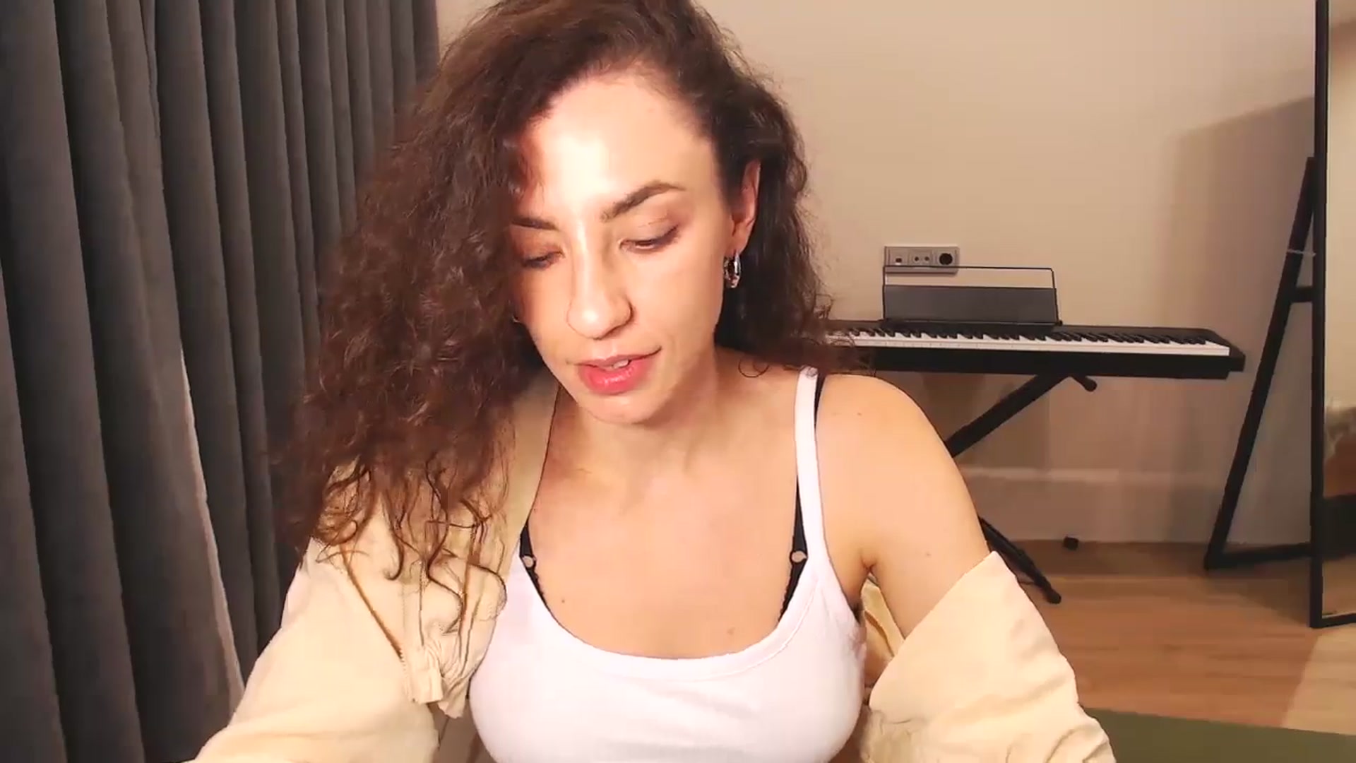 Gallery image thumbnail from Millla_Mi's myfreecams stream on, 10/06/2024, 17:33 image 6 of 20