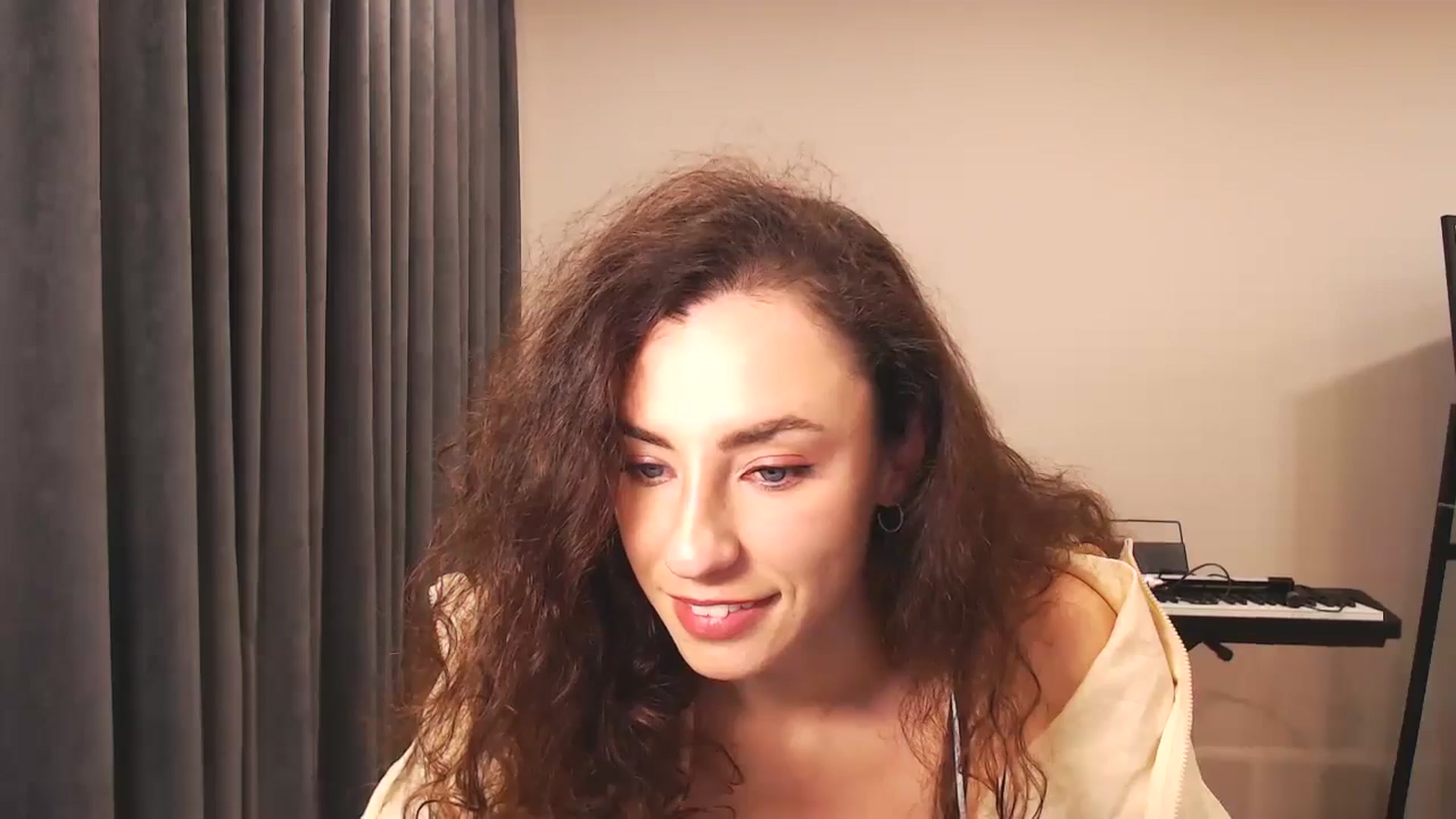 Gallery image thumbnail from Millla_Mi's myfreecams stream on, 10/12/2024, 19:59 image 12 of 20