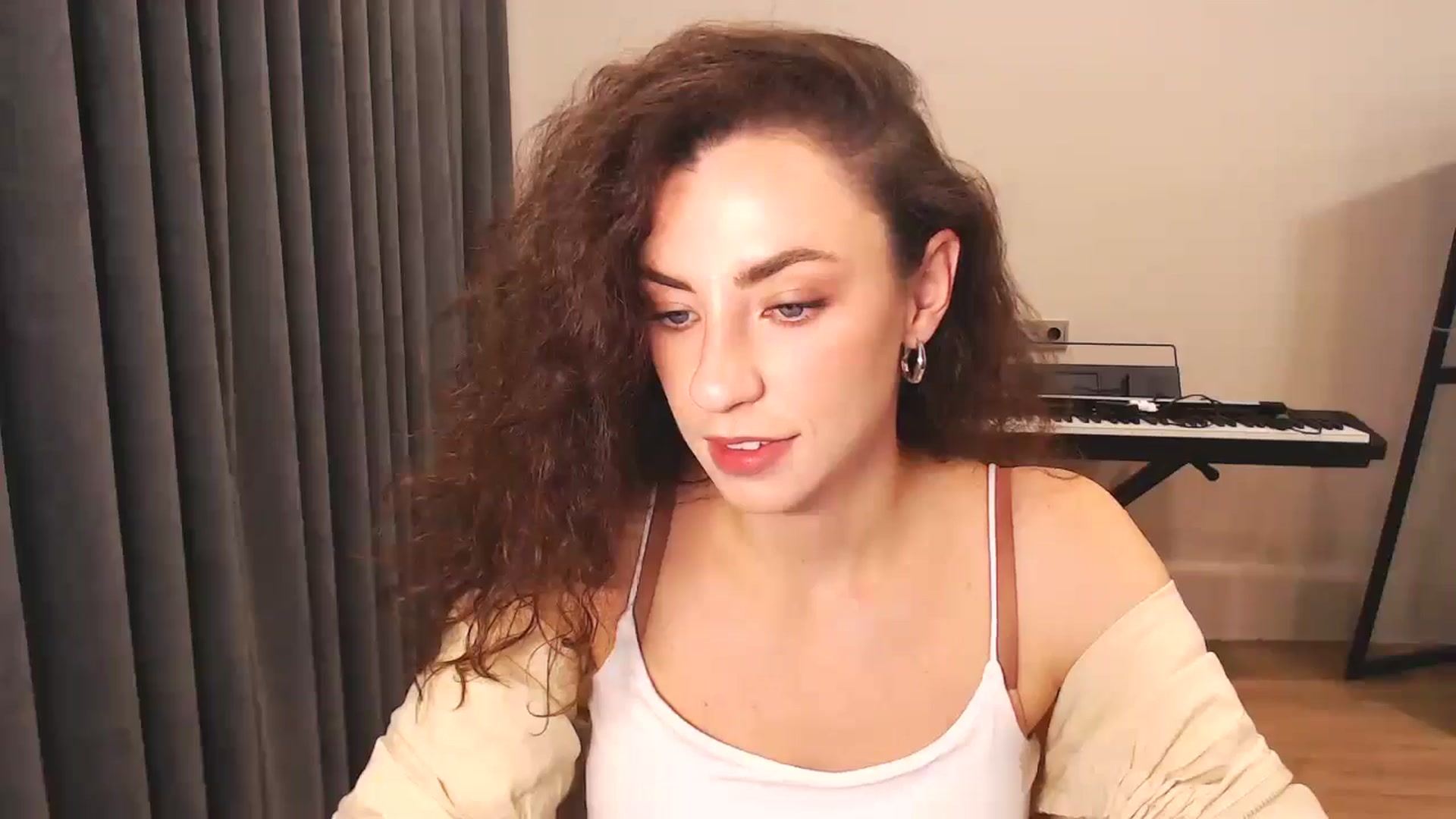 Gallery image thumbnail from Millla_Mi's myfreecams stream on, 10/13/2024, 20:10 image 7 of 20