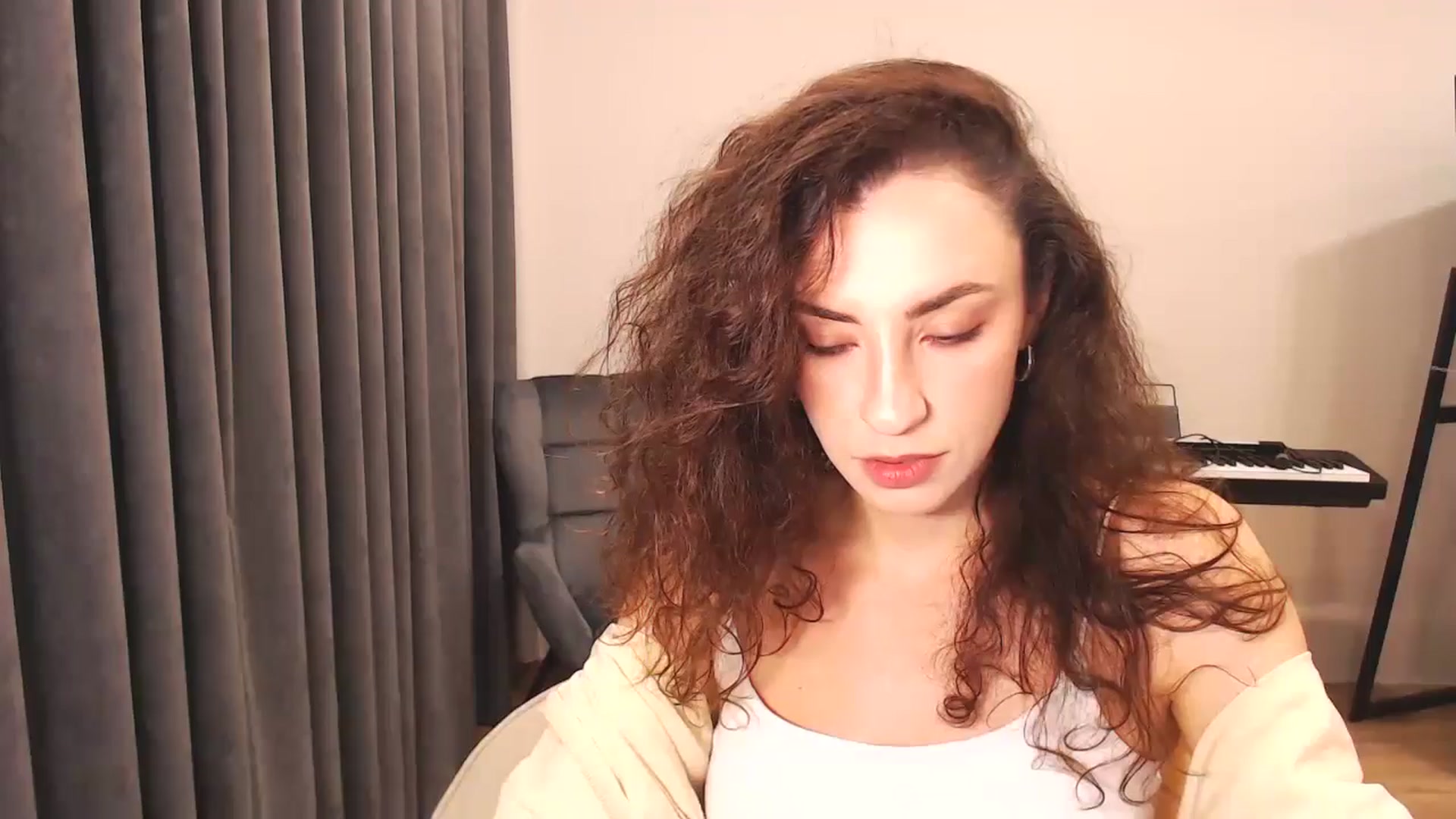 Gallery image thumbnail from Millla_Mi's myfreecams stream on, 10/13/2024, 20:10 image 1 of 20