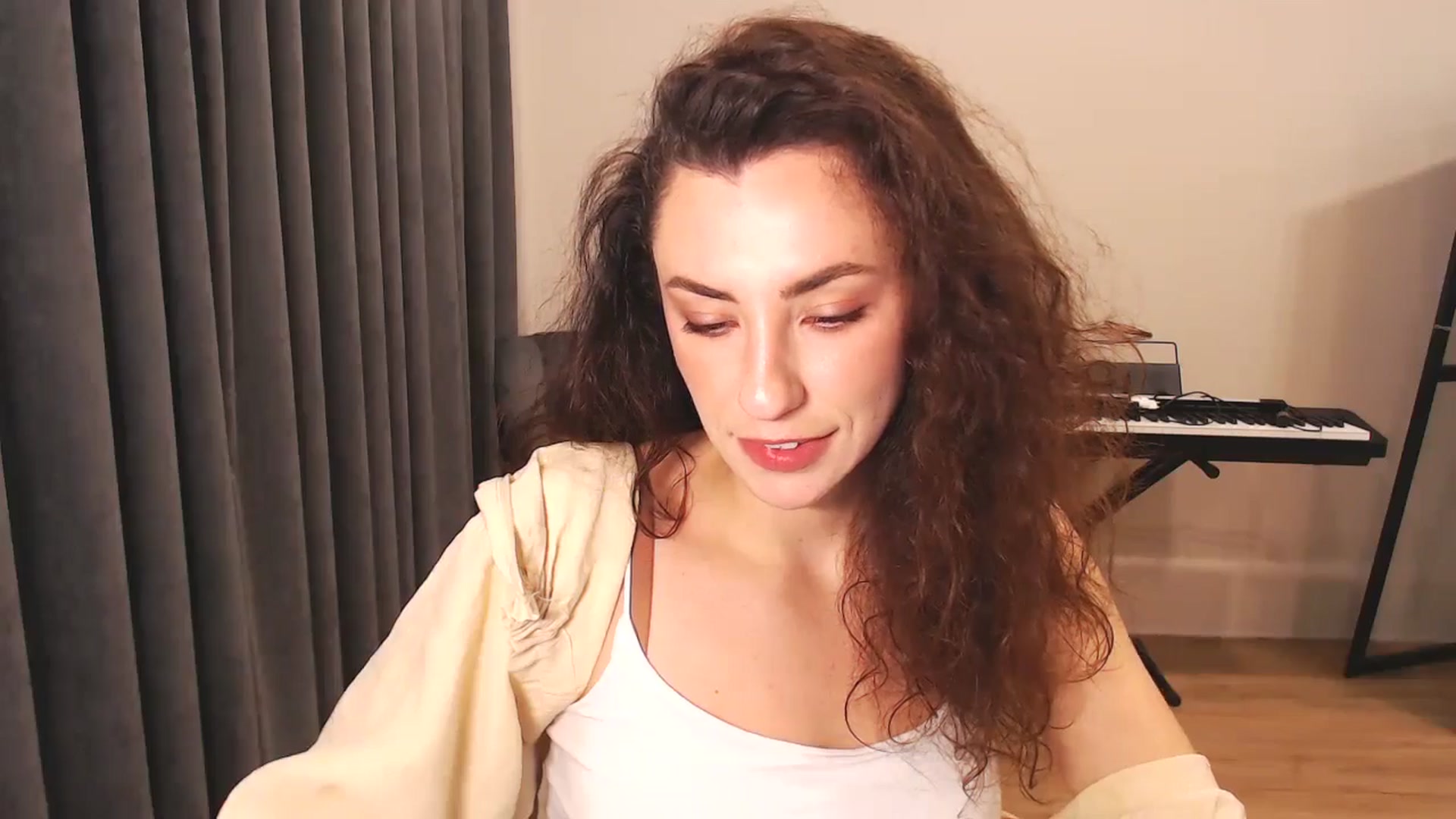 Gallery image thumbnail from Millla_Mi's myfreecams stream on, 10/13/2024, 20:10 image 11 of 20