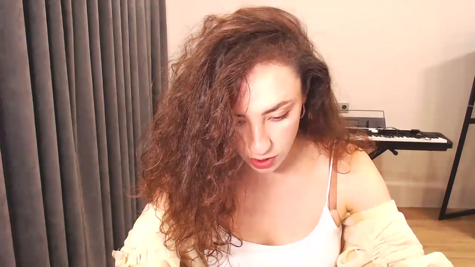 Gallery image thumbnail from Millla_Mi's myfreecams stream on, 10/13/2024, 20:10 image 13 of 20