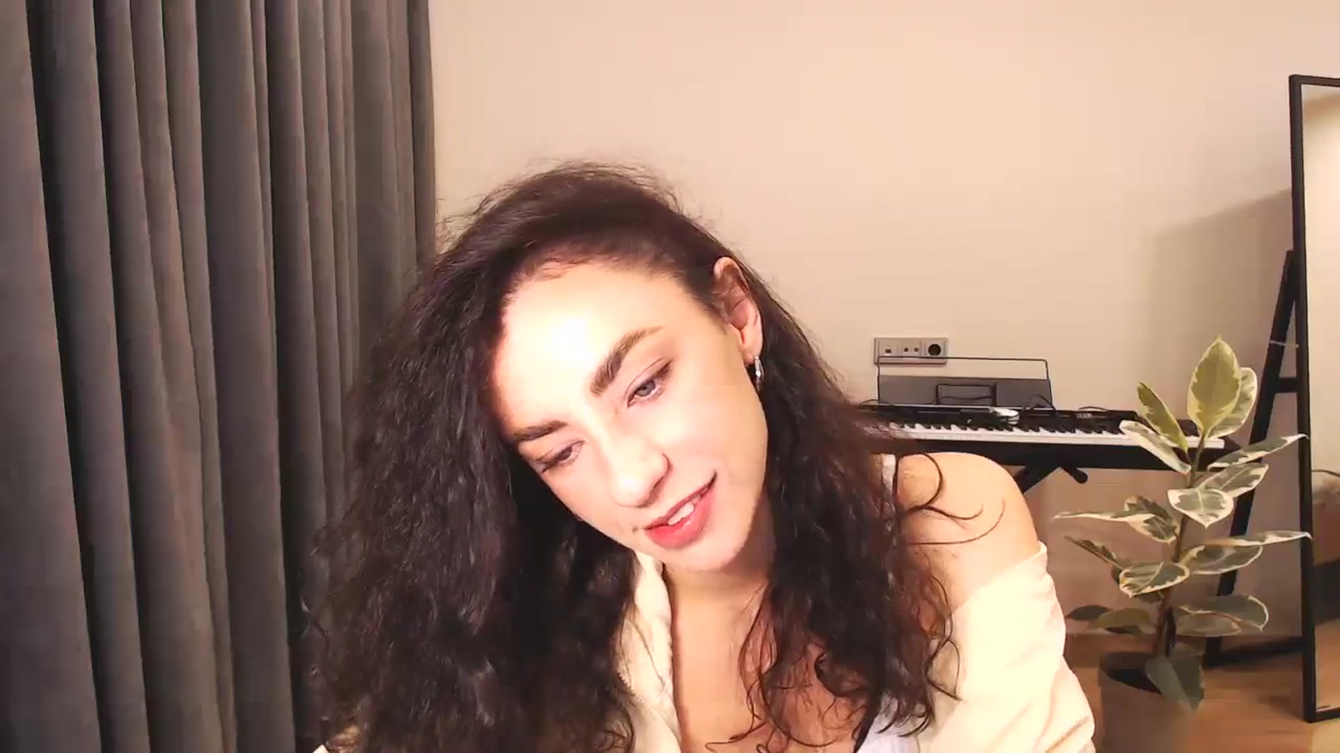 Gallery image thumbnail from Millla_Mi's myfreecams stream on, 10/26/2024, 06:07 image 13 of 20
