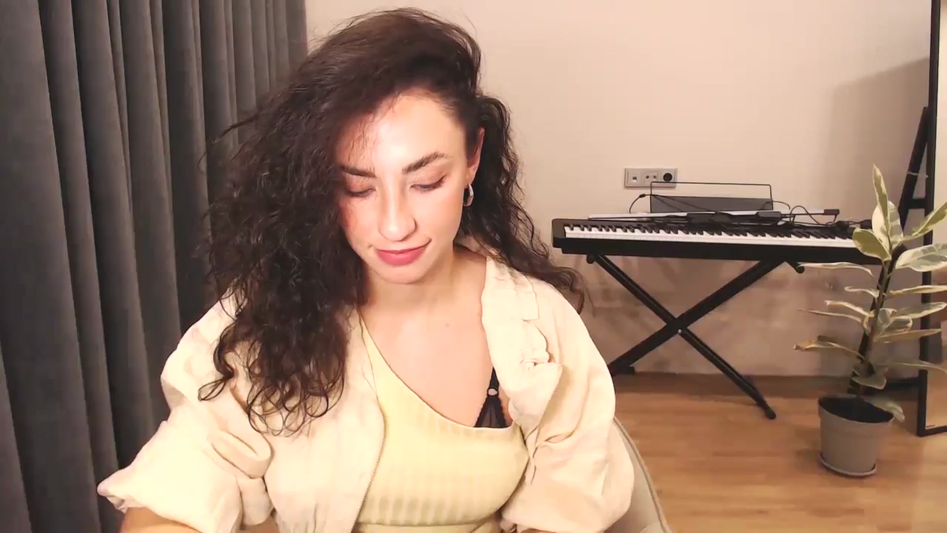 Gallery image thumbnail from Millla_Mi's myfreecams stream on, 11/09/2024, 21:41 image 6 of 20