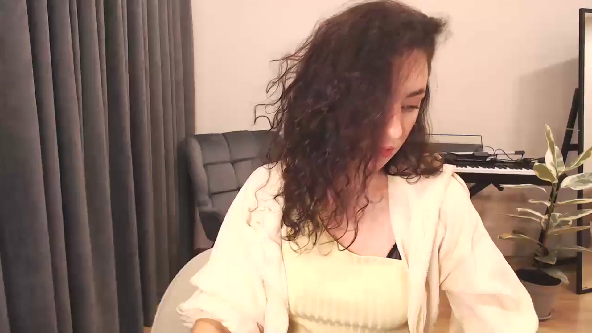 Gallery image thumbnail from Millla_Mi's myfreecams stream on, 11/09/2024, 21:41 image 8 of 20