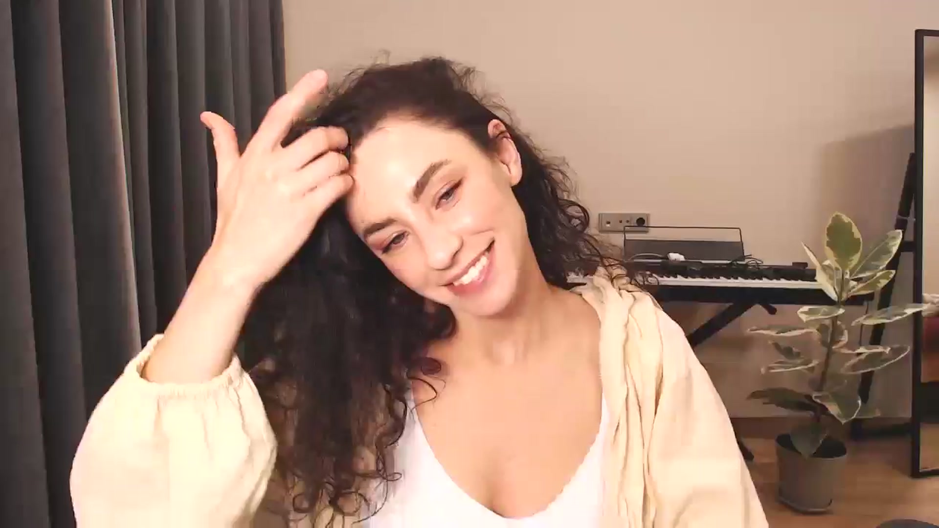 Gallery image thumbnail from Millla_Mi's myfreecams stream on, 11/23/2024, 22:08 image 2 of 20