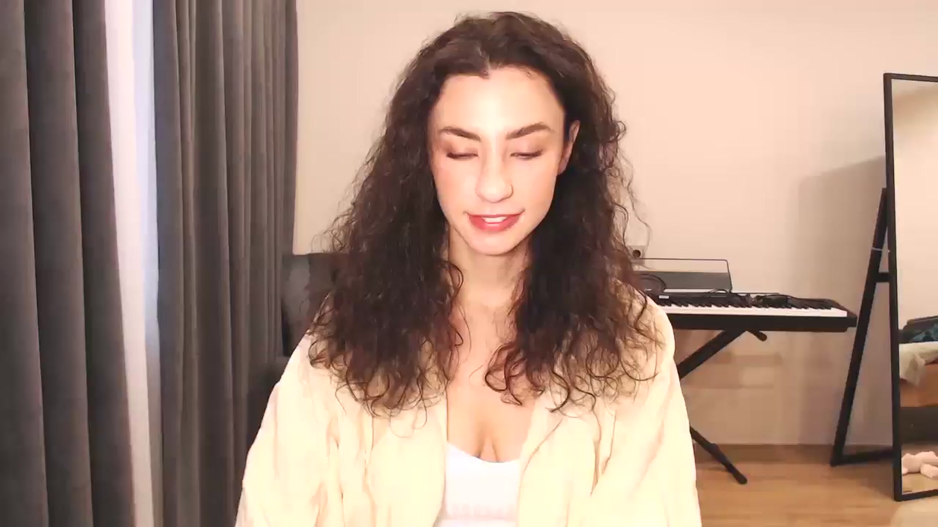 Gallery image thumbnail from Millla_Mi's myfreecams stream on, 11/30/2024, 07:04 image 1 of 20