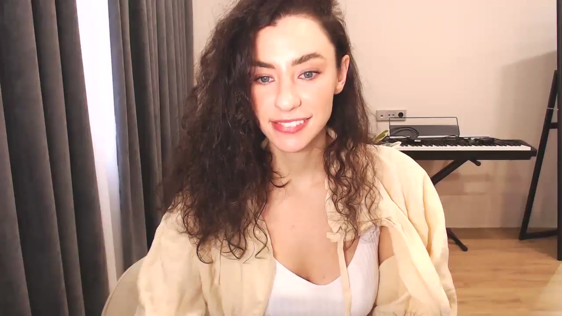 Gallery image thumbnail from Millla_Mi's myfreecams stream on, 11/30/2024, 08:16 image 4 of 20