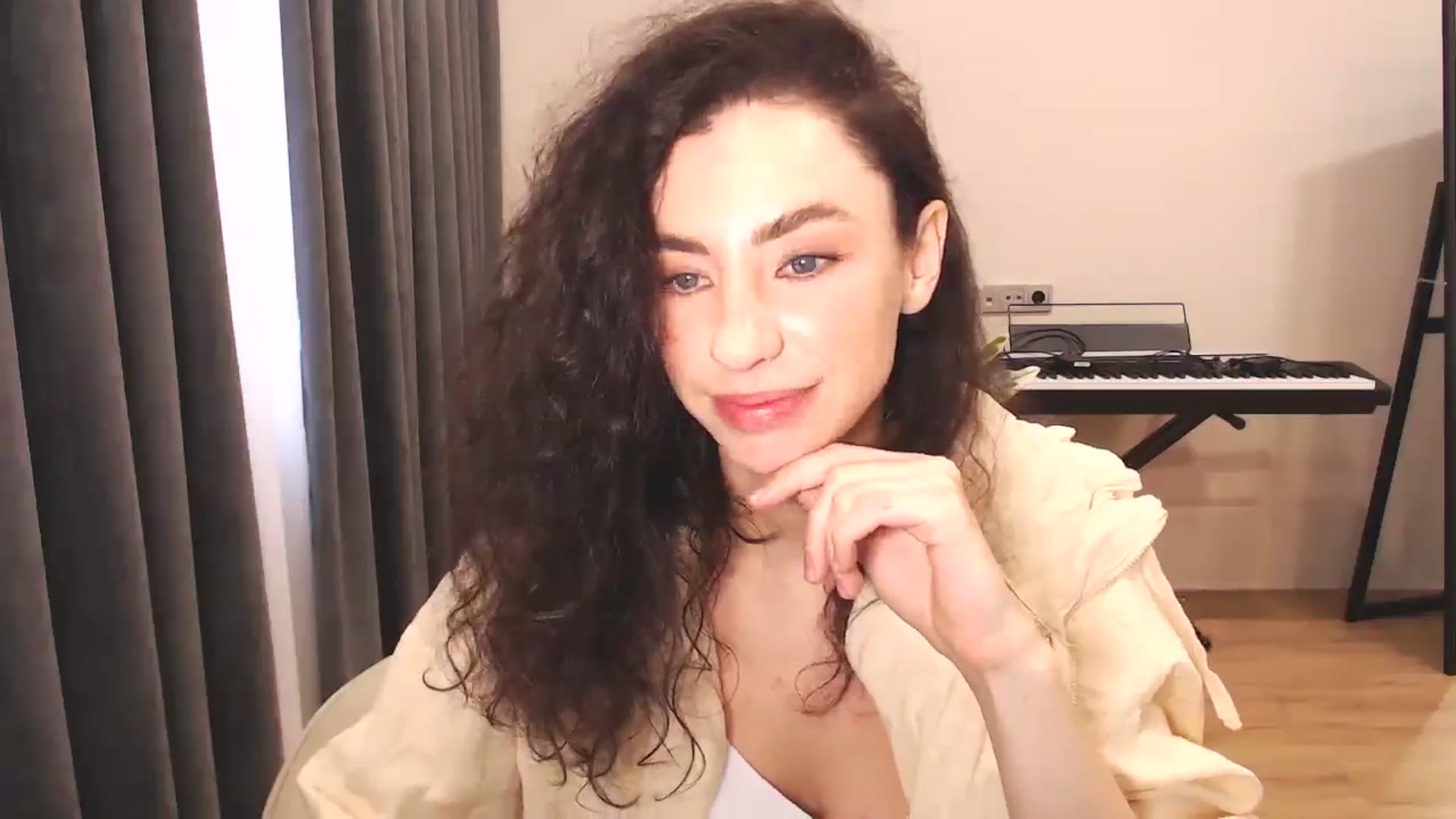 Gallery image thumbnail from Millla_Mi's myfreecams stream on, 11/30/2024, 08:16 image 6 of 20