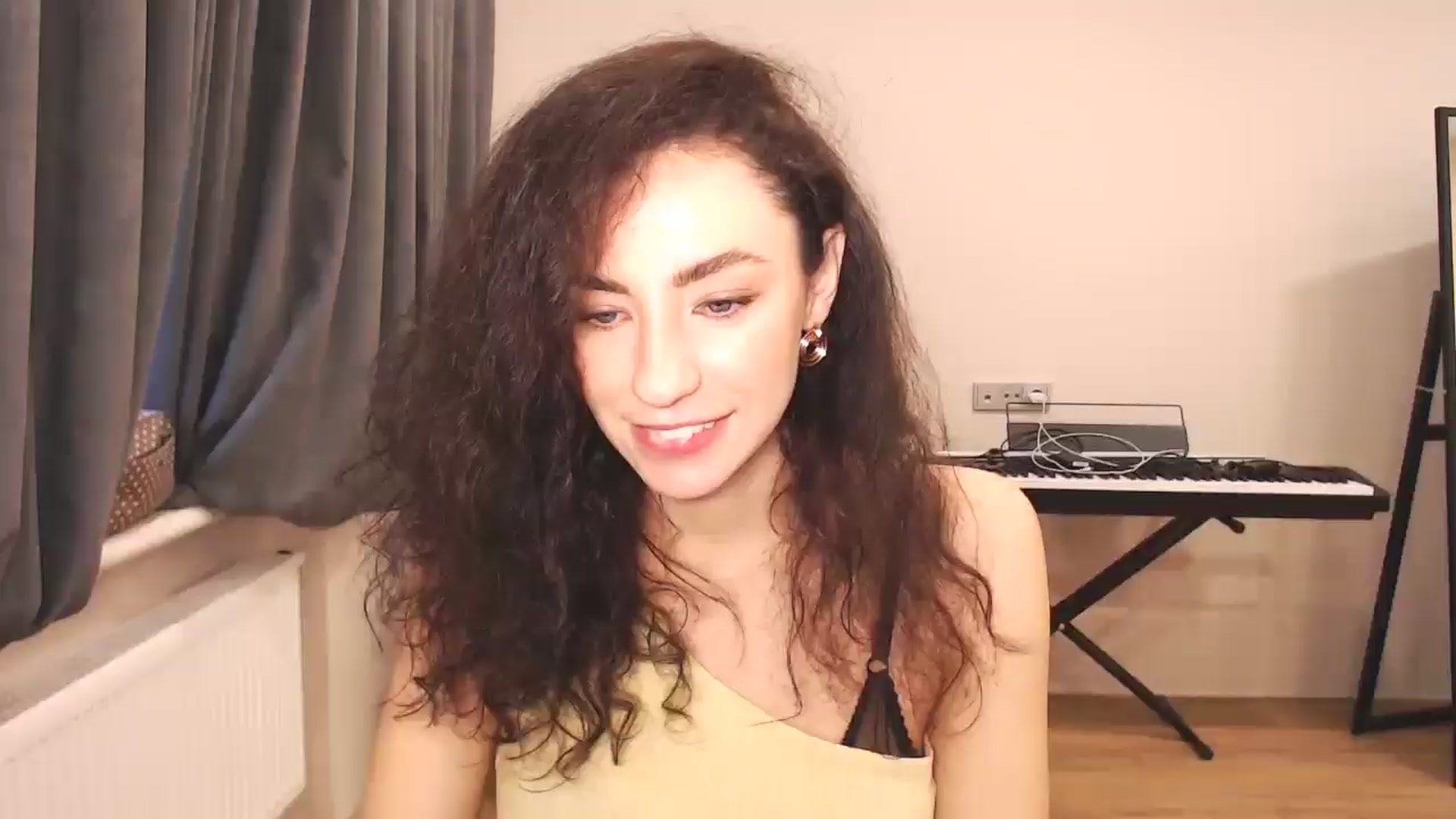Gallery image thumbnail from Millla_Mi's myfreecams stream on, 12/01/2024, 07:39 image 17 of 20