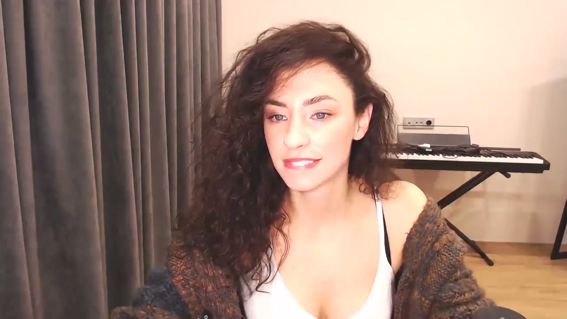 Gallery image thumbnail from Millla_Mi's myfreecams stream on, 12/05/2024, 11:44 image 5 of 20