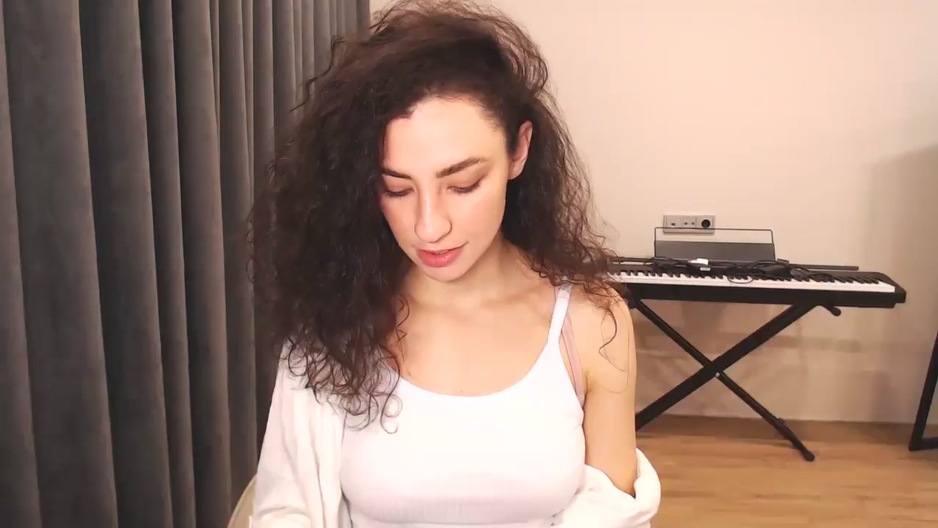 Gallery image thumbnail from Millla_Mi's myfreecams stream on, 12/07/2024, 11:38 image 17 of 20