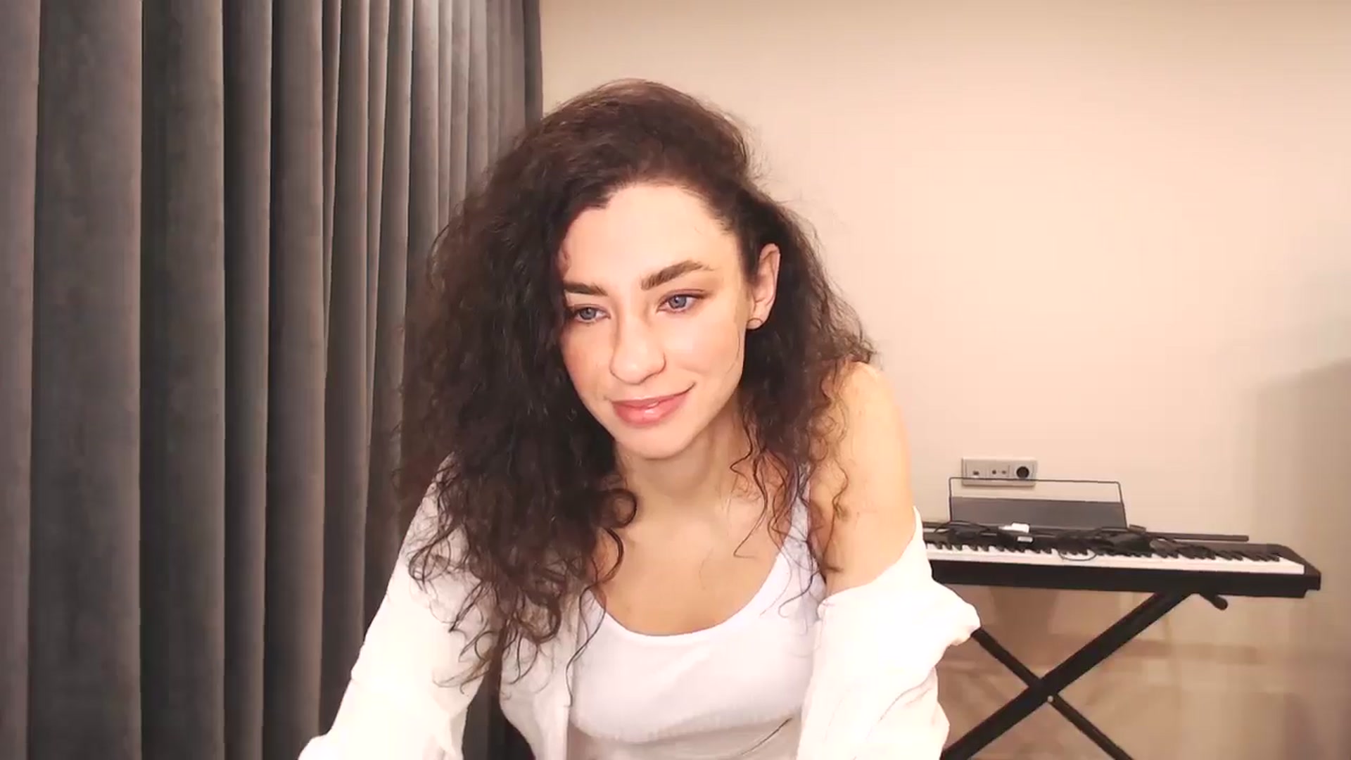 Gallery image thumbnail from Millla_Mi's myfreecams stream on, 12/07/2024, 11:38 image 11 of 20