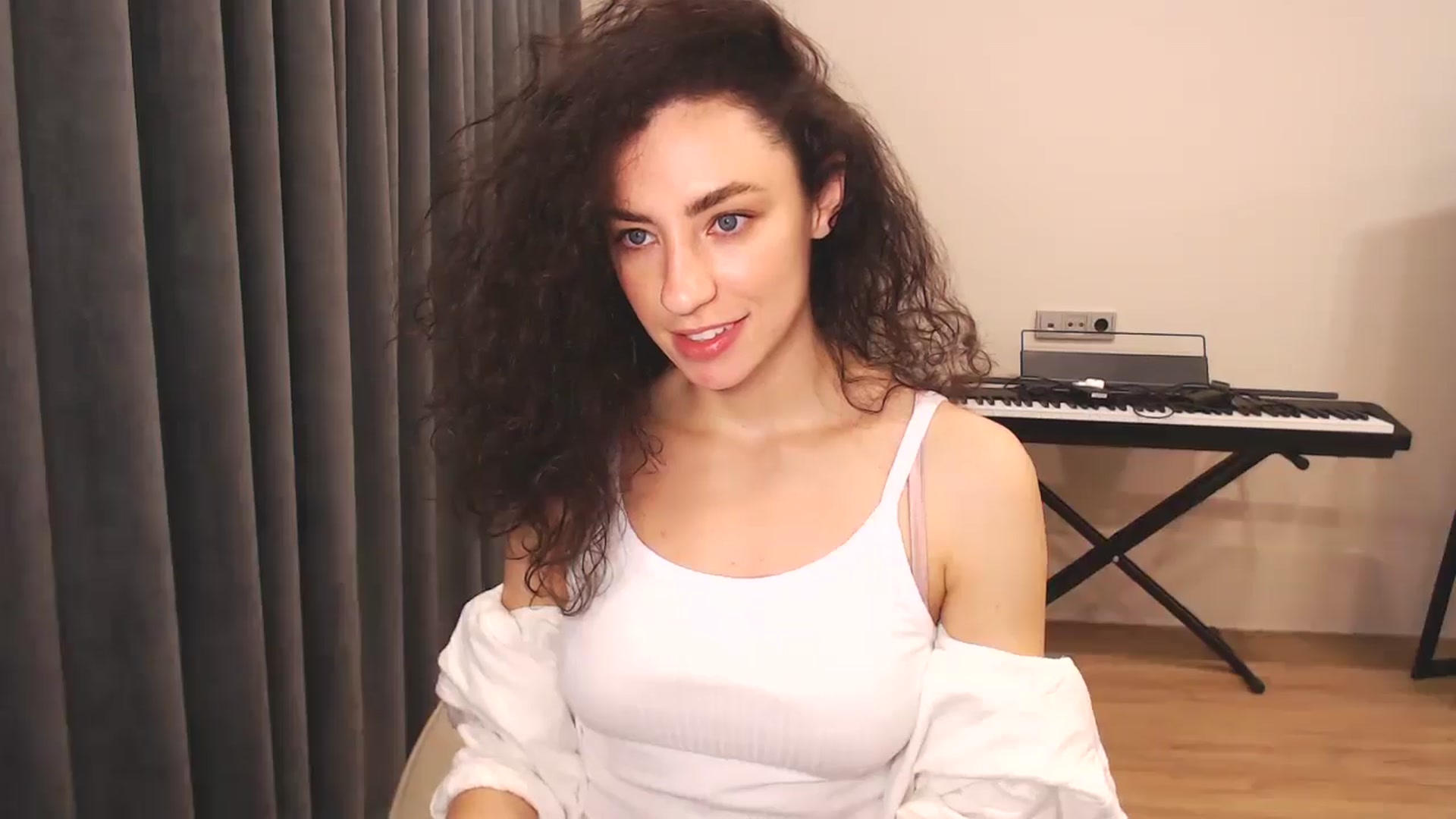 Gallery image thumbnail from Millla_Mi's myfreecams stream on, 12/07/2024, 12:24 image 18 of 20