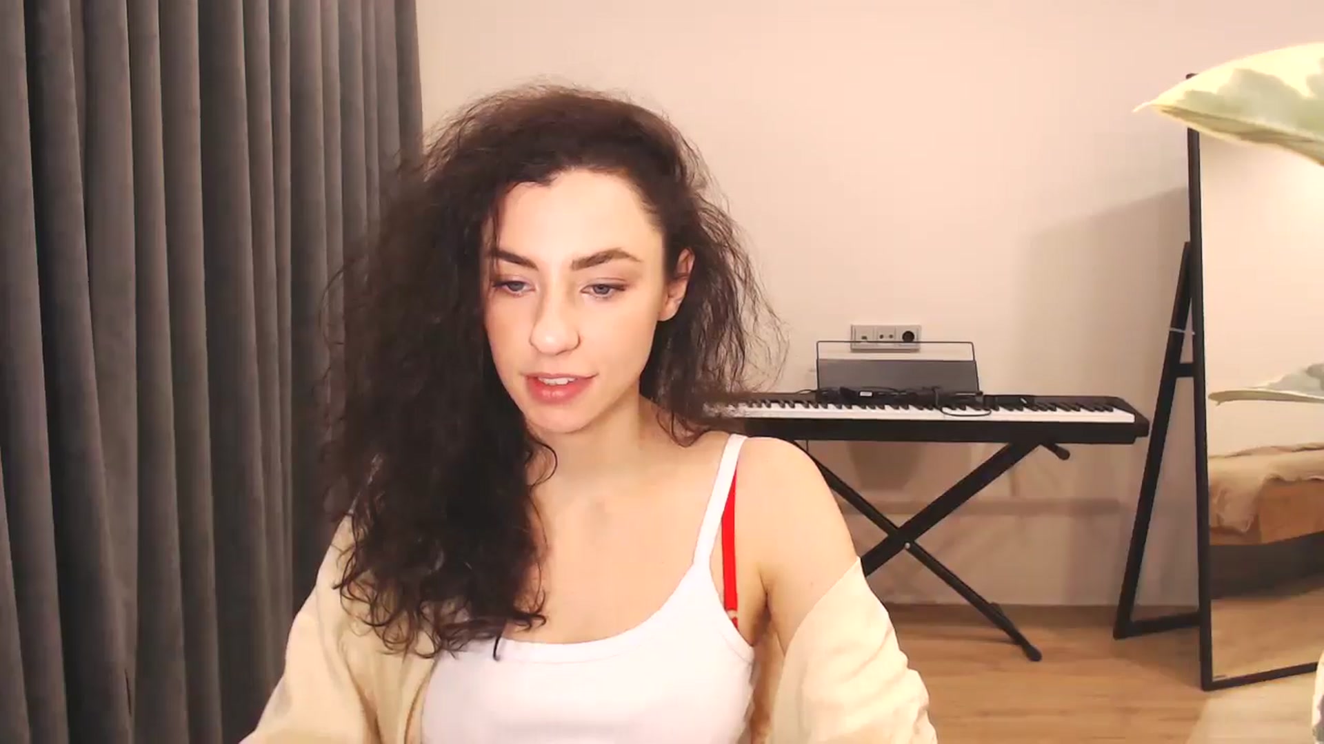Gallery image thumbnail from Millla_Mi's myfreecams stream on, 12/14/2024, 15:09 image 2 of 20