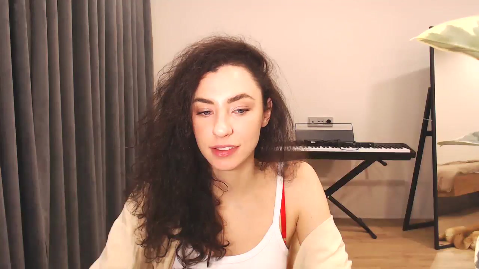 Gallery image thumbnail from Millla_Mi's myfreecams stream on, 12/14/2024, 15:09 image 7 of 20