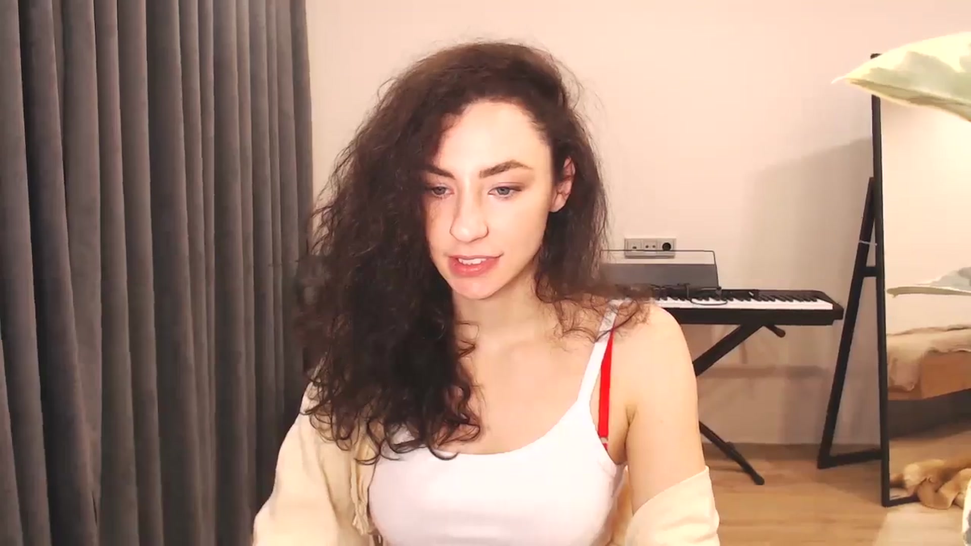 Gallery image thumbnail from Millla_Mi's myfreecams stream on, 12/14/2024, 15:09 image 10 of 20