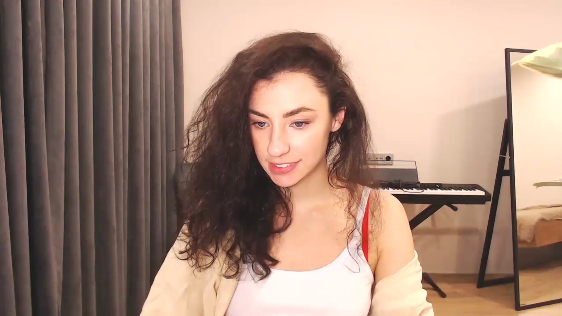 Gallery image thumbnail from Millla_Mi's myfreecams stream on, 12/14/2024, 15:36 image 10 of 20