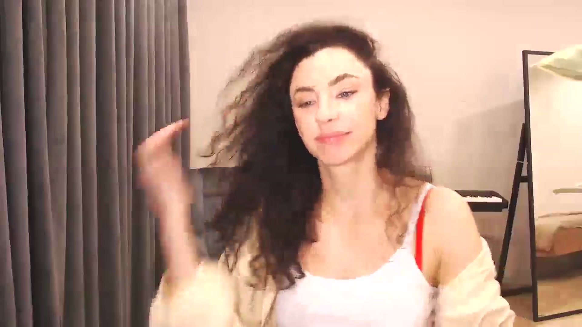 Gallery image thumbnail from Millla_Mi's myfreecams stream on, 12/14/2024, 15:36 image 8 of 20