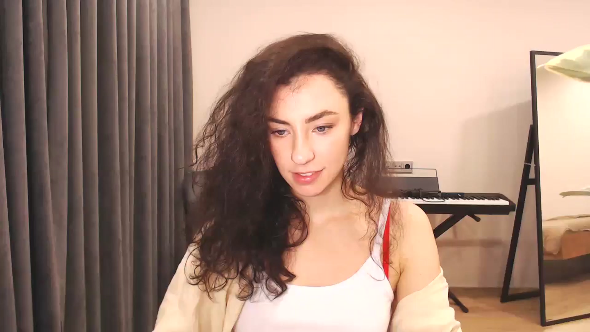 Gallery image thumbnail from Millla_Mi's myfreecams stream on, 12/14/2024, 15:36 image 13 of 20
