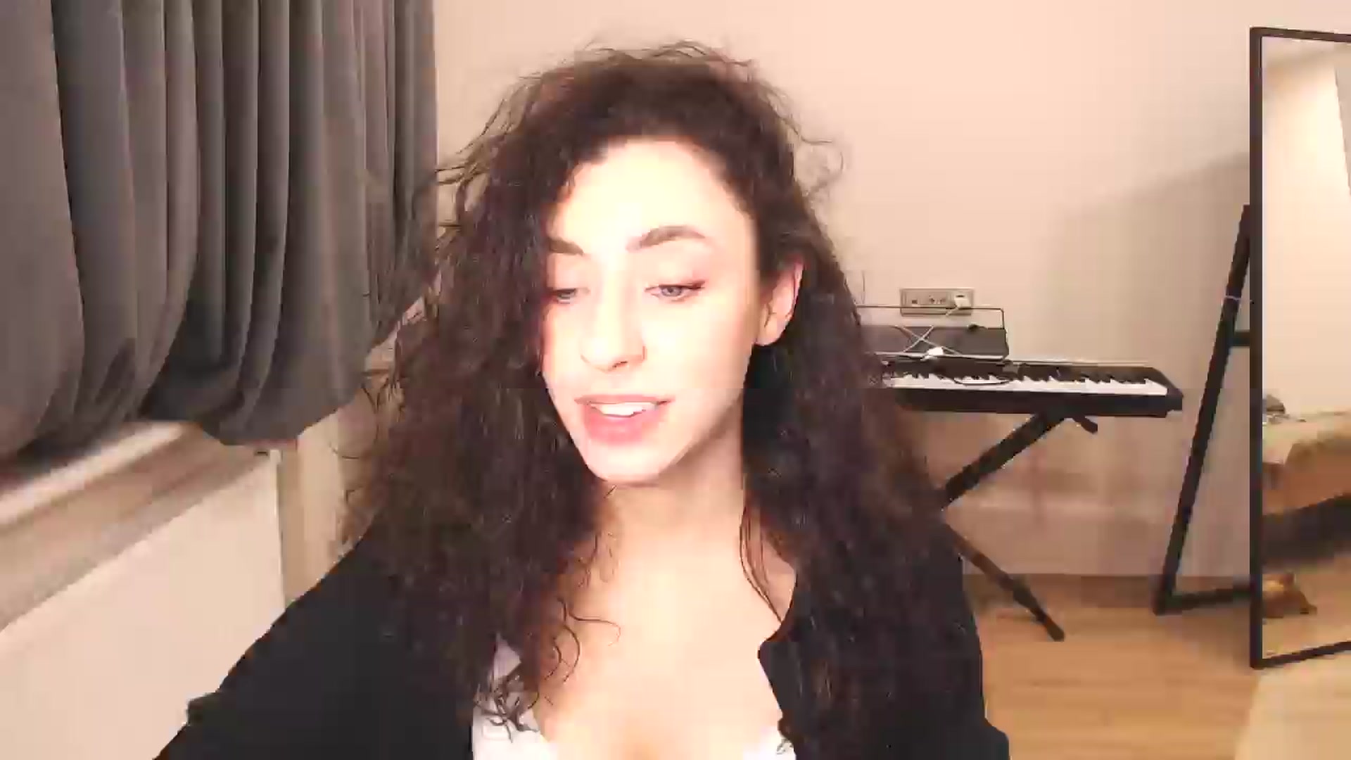 Gallery image thumbnail from Millla_Mi's myfreecams stream on, 12/21/2024, 16:59 image 4 of 20
