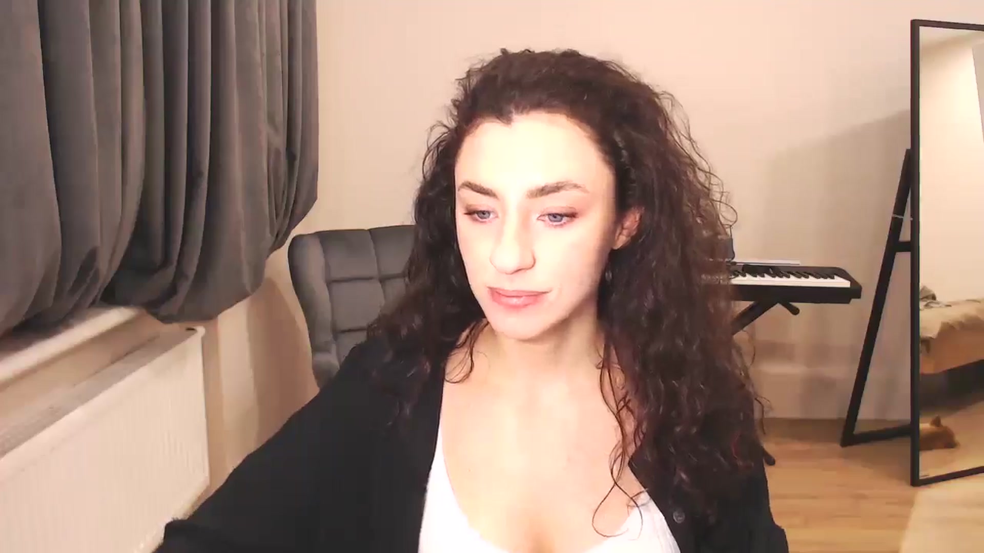 Gallery image thumbnail from Millla_Mi's myfreecams stream on, 12/21/2024, 16:59 image 5 of 20