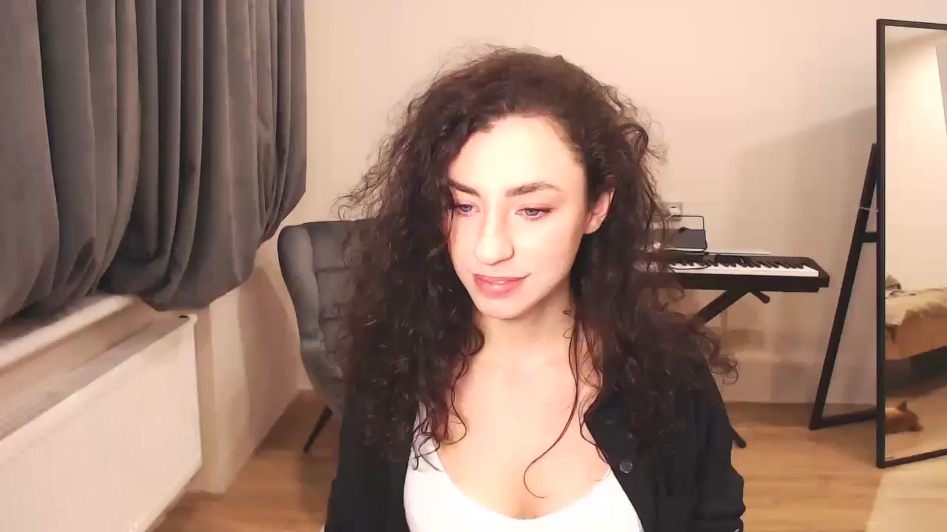 Gallery image thumbnail from Millla_Mi's myfreecams stream on, 12/21/2024, 16:59 image 6 of 20