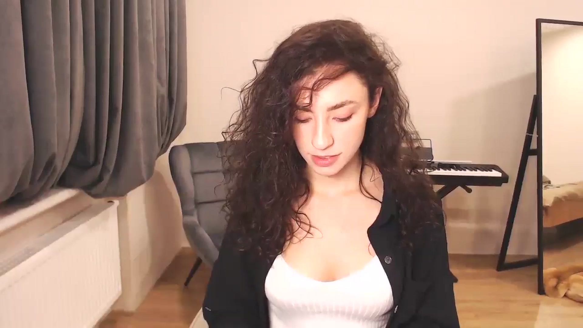 Gallery image thumbnail from Millla_Mi's myfreecams stream on, 12/21/2024, 16:59 image 16 of 20