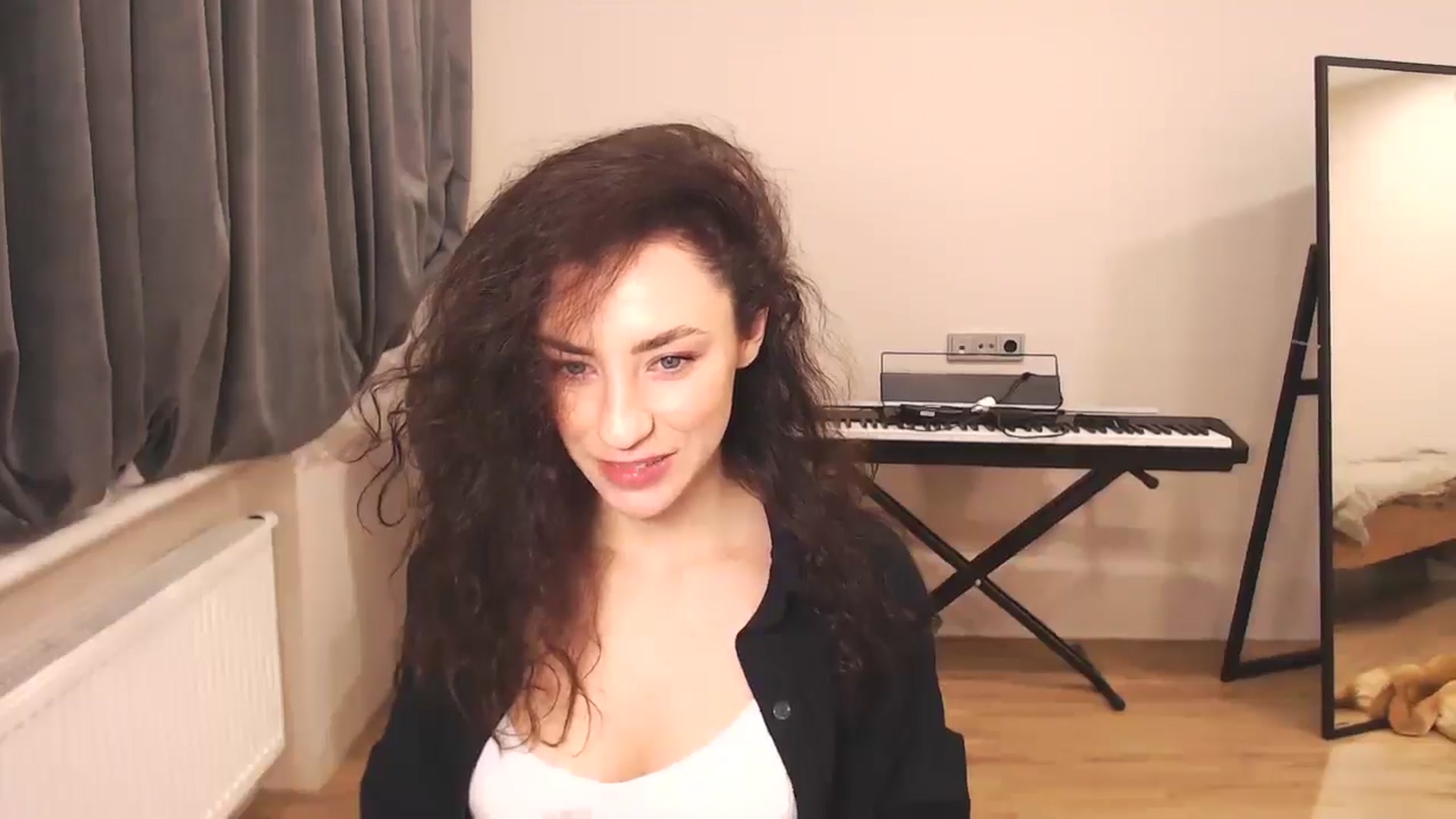 Gallery image thumbnail from Millla_Mi's myfreecams stream on, 12/22/2024, 12:34 image 18 of 20