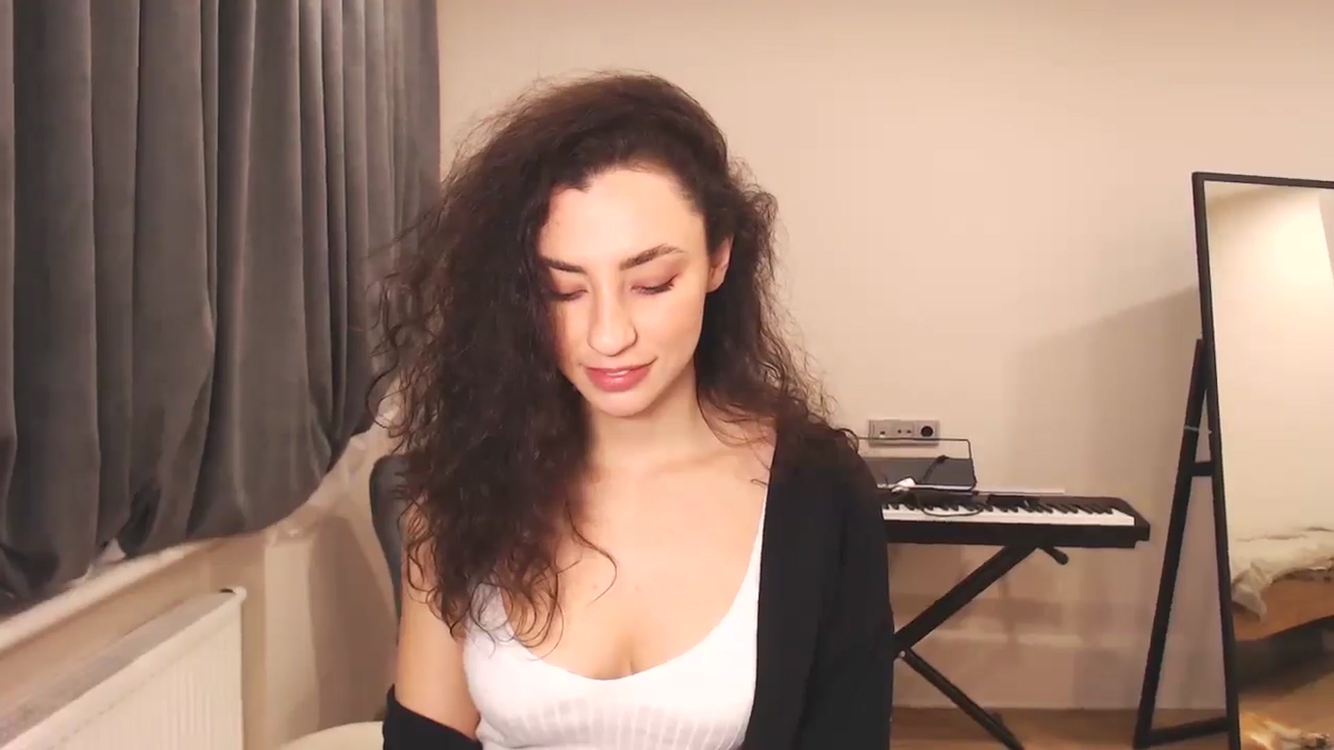 Gallery image thumbnail from Millla_Mi's myfreecams stream on, 12/22/2024, 12:50 image 20 of 20