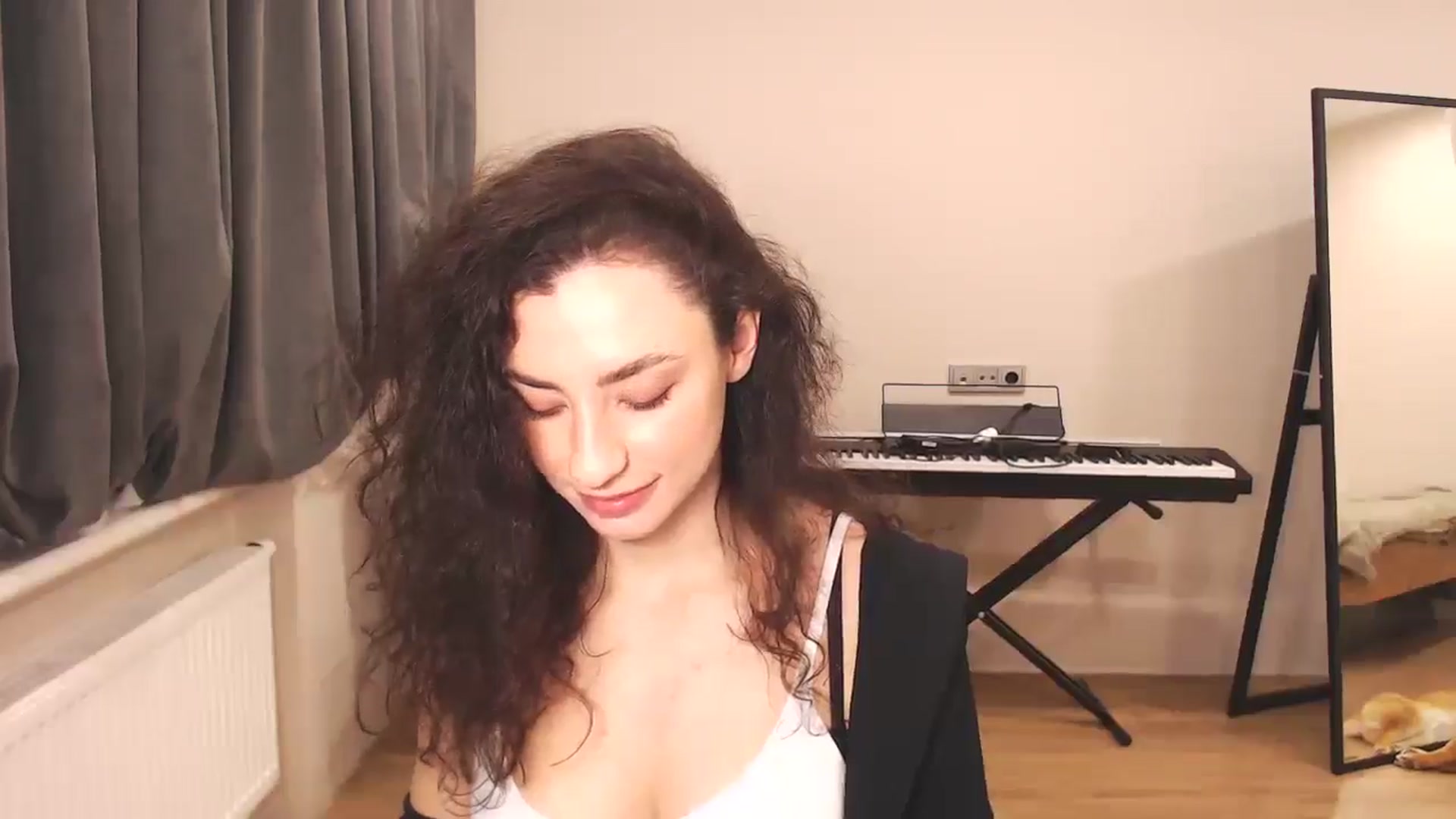Gallery image thumbnail from Millla_Mi's myfreecams stream on, 12/22/2024, 13:49 image 4 of 20