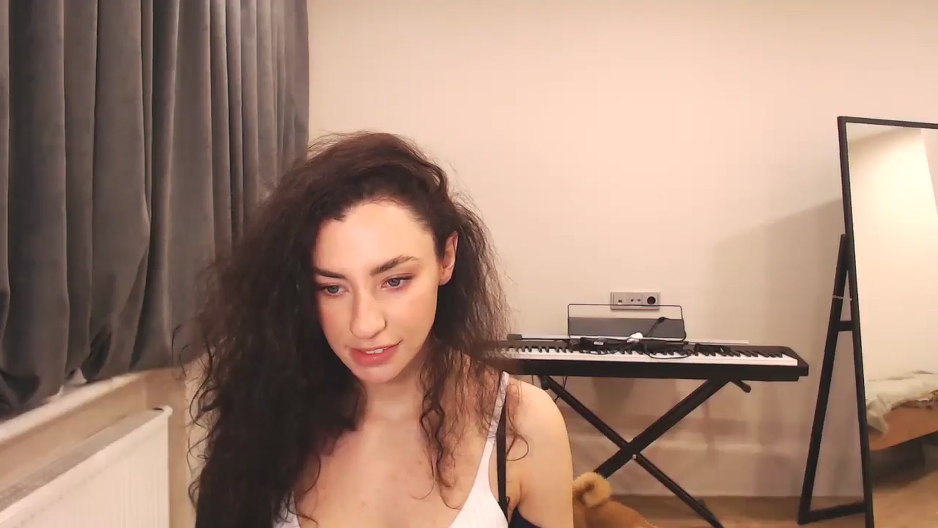 Gallery image thumbnail from Millla_Mi's myfreecams stream on, 12/22/2024, 13:49 image 14 of 20