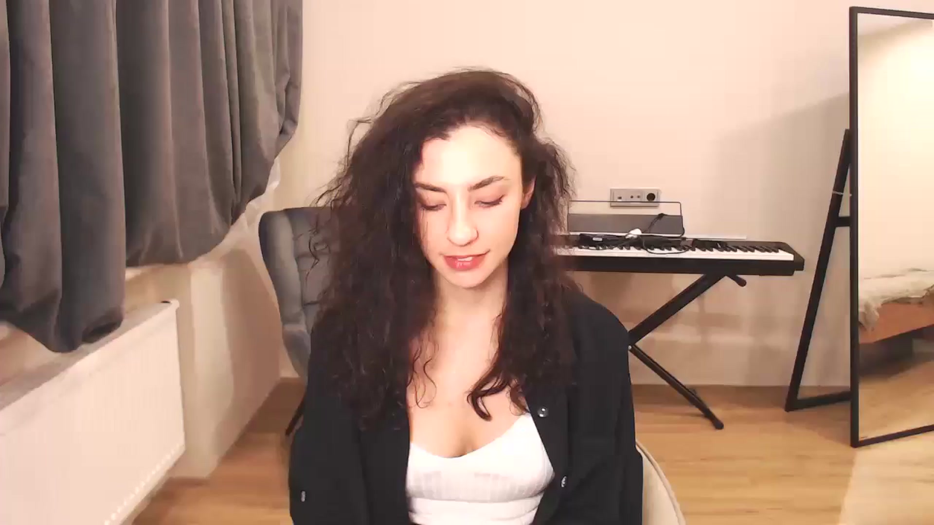 Gallery image thumbnail from Millla_Mi's myfreecams stream on, 12/22/2024, 17:37 image 20 of 20
