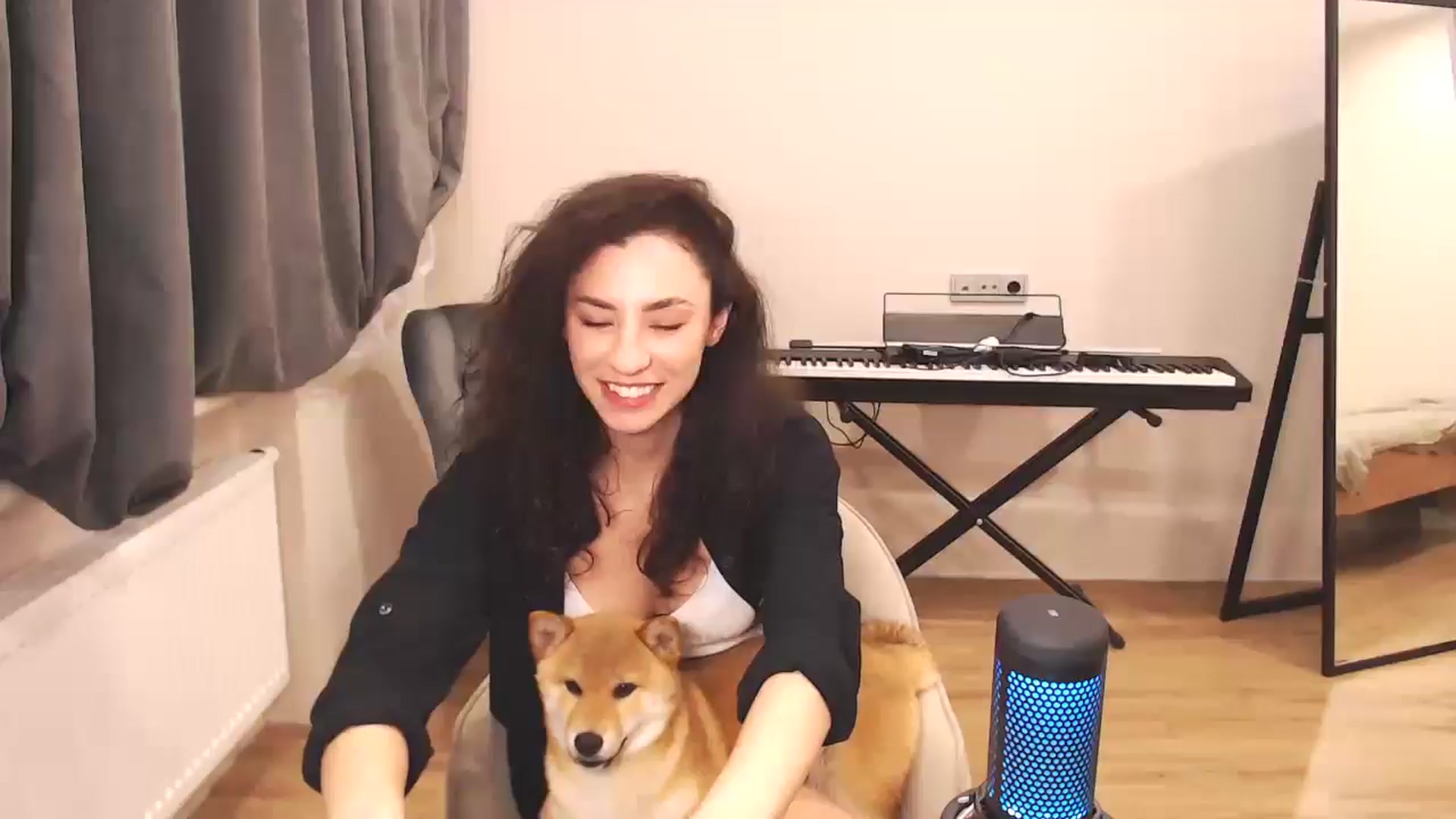 Gallery image thumbnail from Millla_Mi's myfreecams stream on, 12/22/2024, 18:24 image 4 of 20