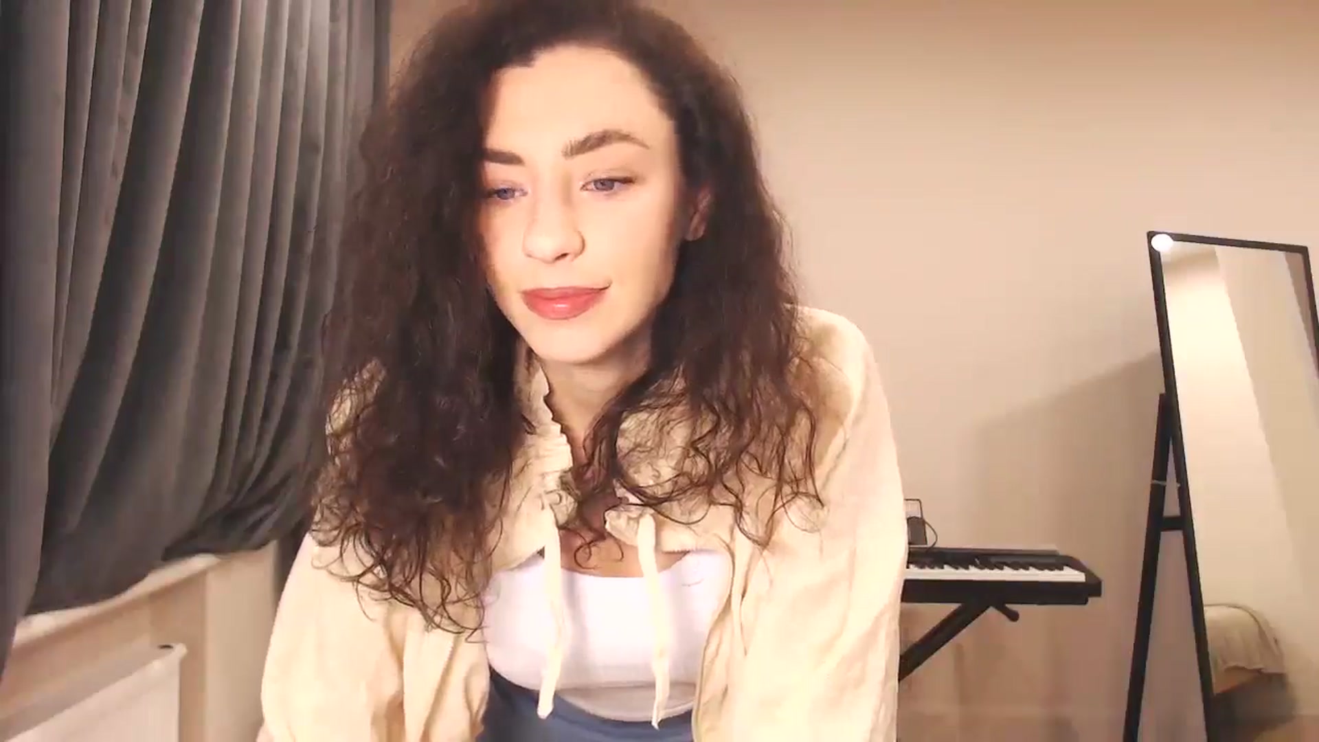 Gallery image thumbnail from Millla_Mi's myfreecams stream on, 12/28/2024, 08:11 image 18 of 20