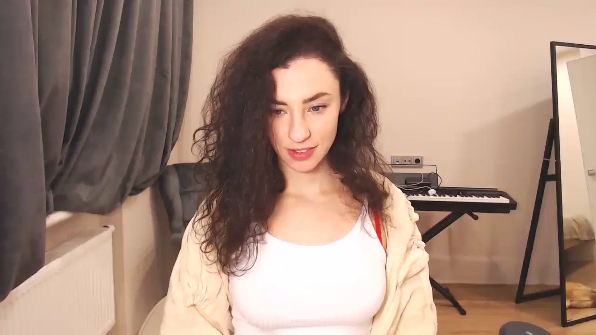 Gallery image thumbnail from Millla_Mi's myfreecams stream on, 12/28/2024, 16:18 image 14 of 20