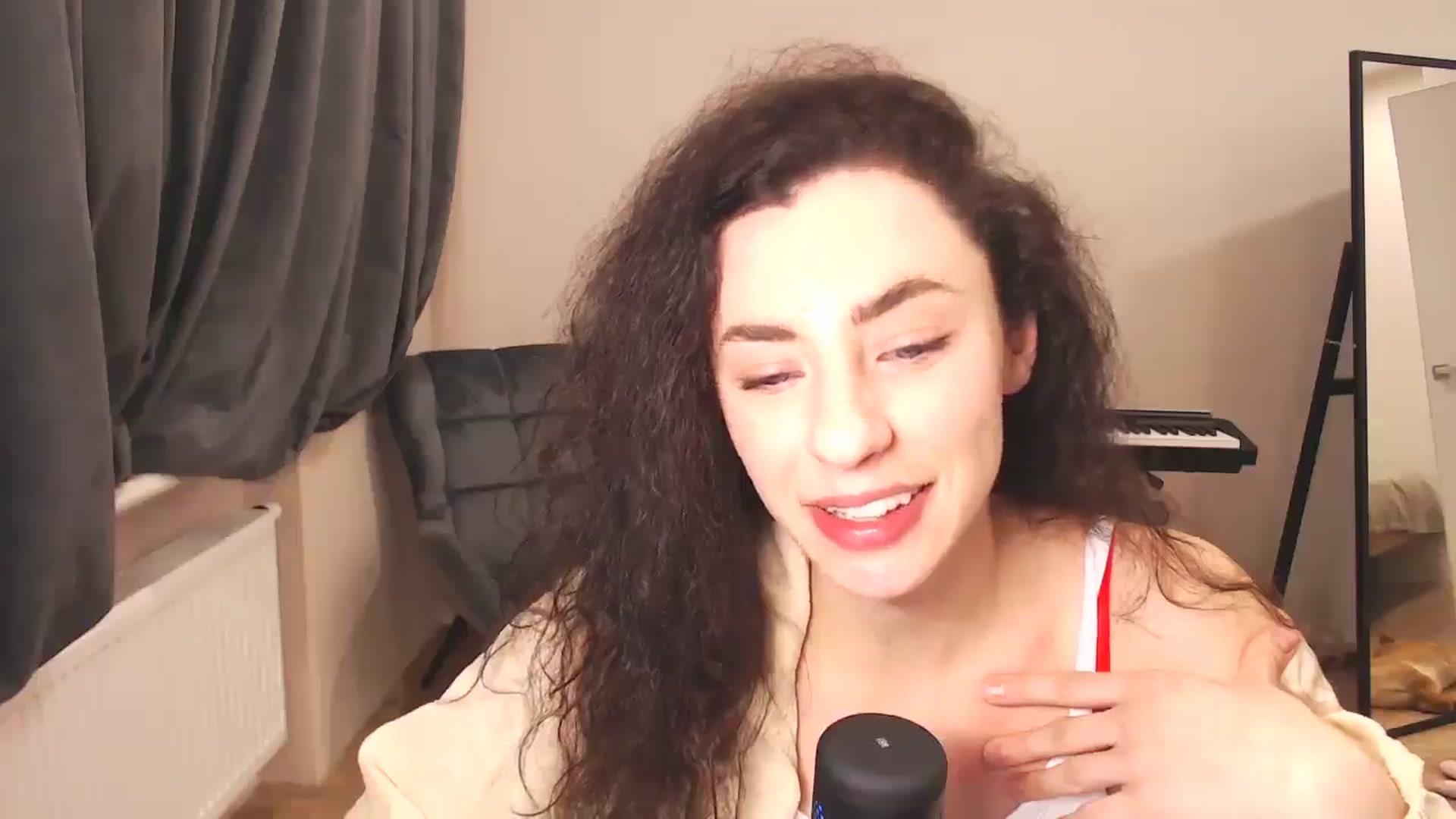 Gallery image thumbnail from Millla_Mi's myfreecams stream on, 12/28/2024, 16:18 image 5 of 20