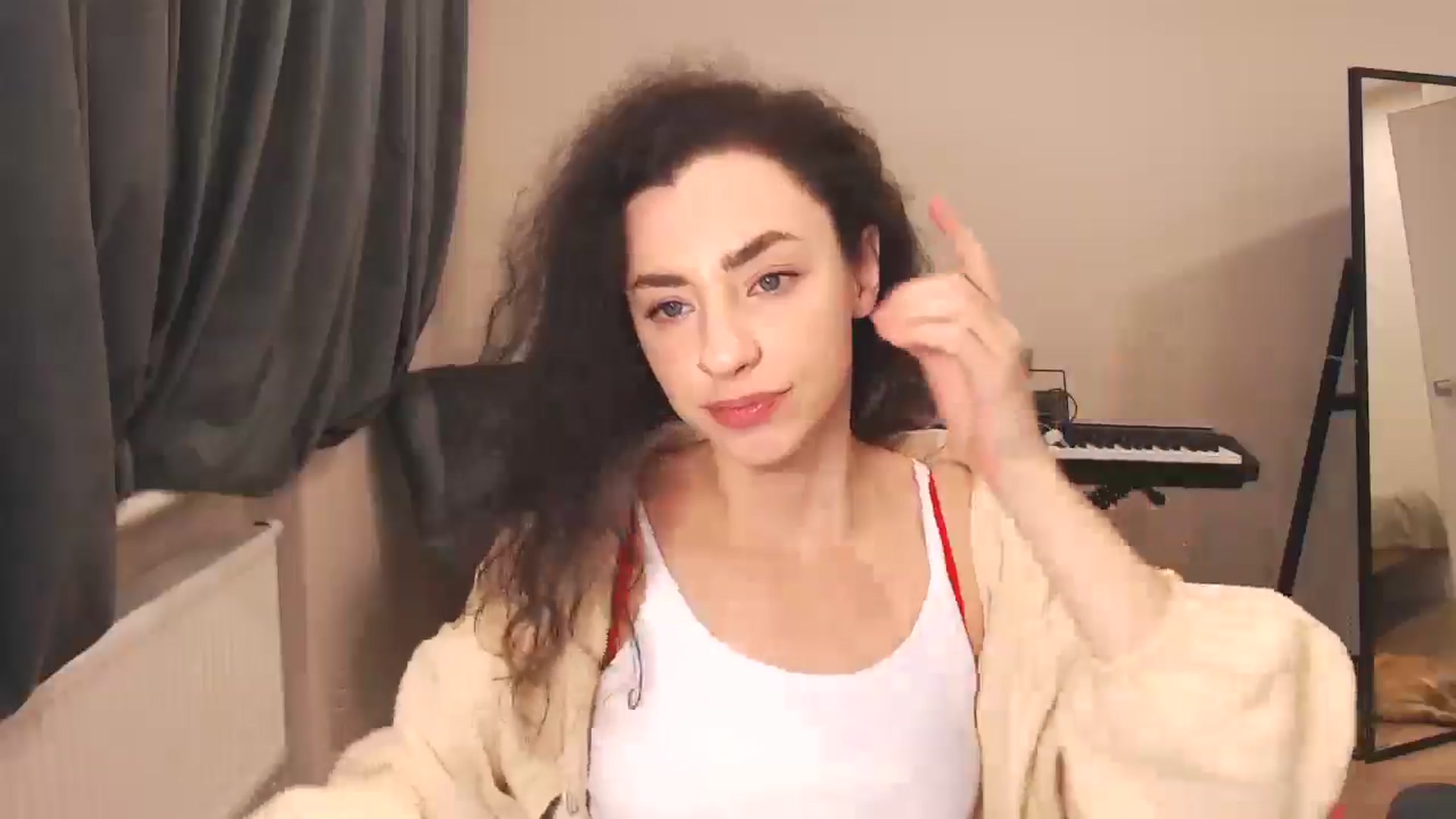 Gallery image thumbnail from Millla_Mi's myfreecams stream on, 12/28/2024, 16:18 image 9 of 20
