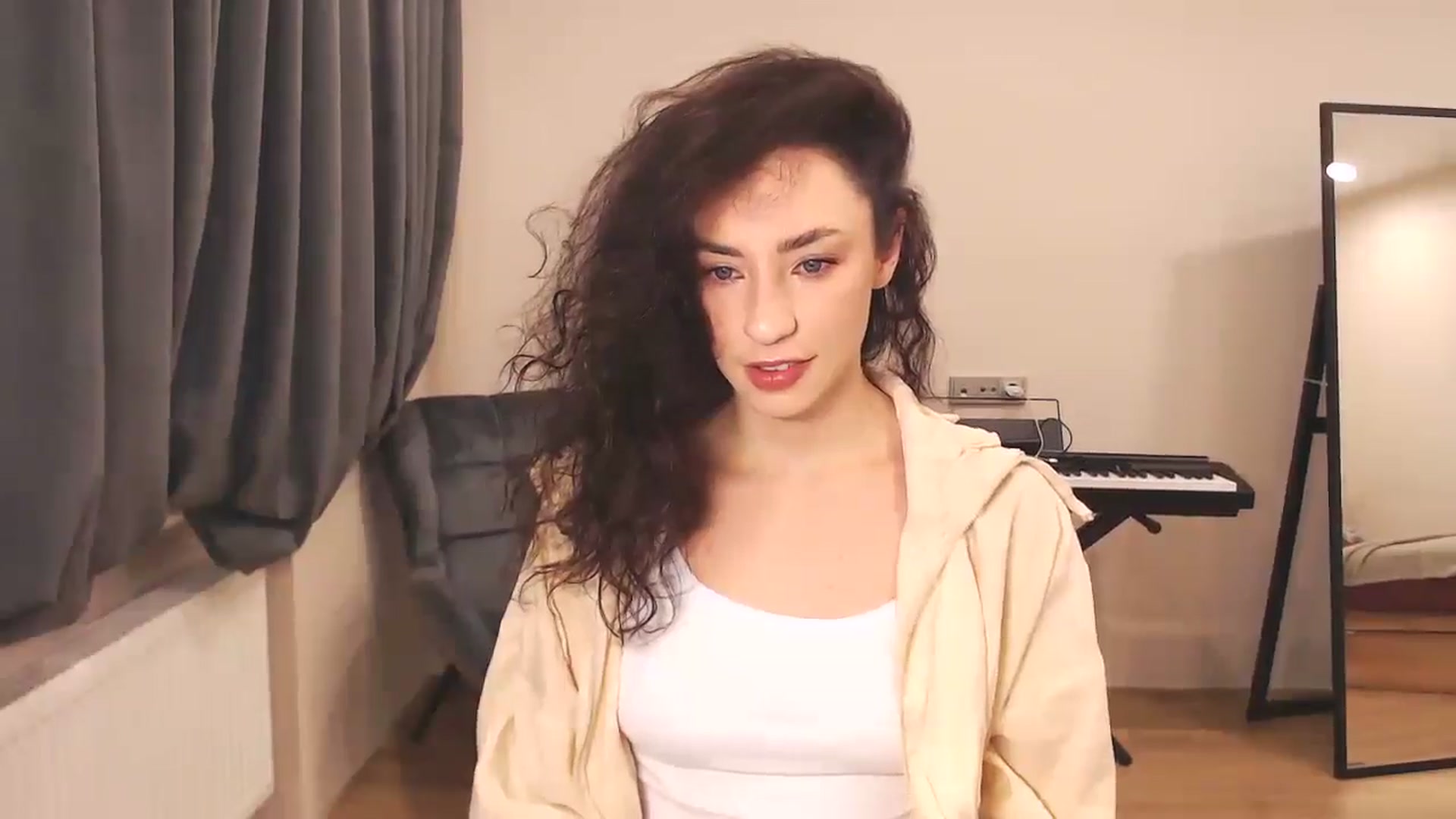Gallery image thumbnail from Millla_Mi's myfreecams stream on, 12/29/2024, 10:39 image 5 of 20