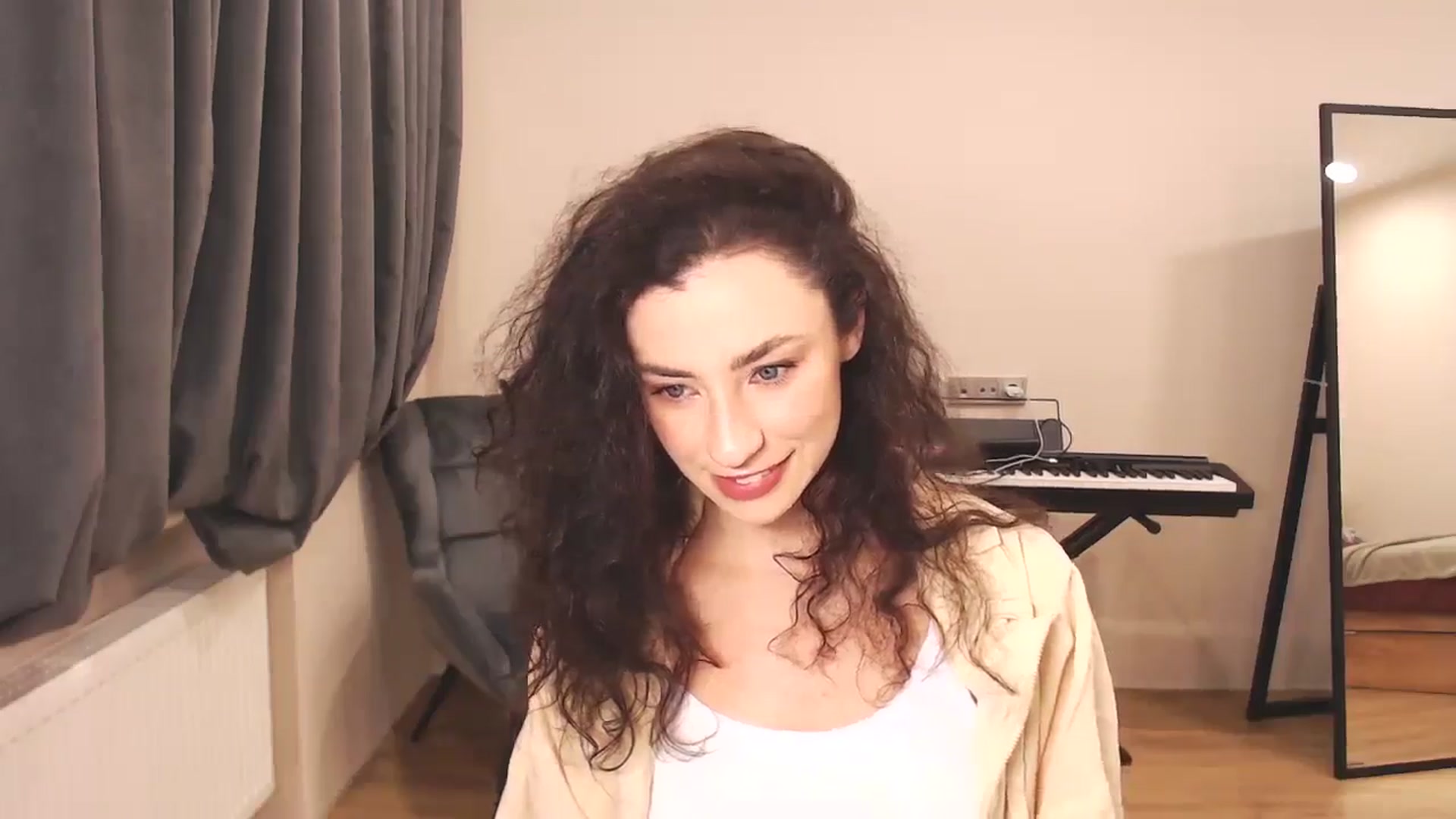 Gallery image thumbnail from Millla_Mi's myfreecams stream on, 12/29/2024, 11:06 image 10 of 20