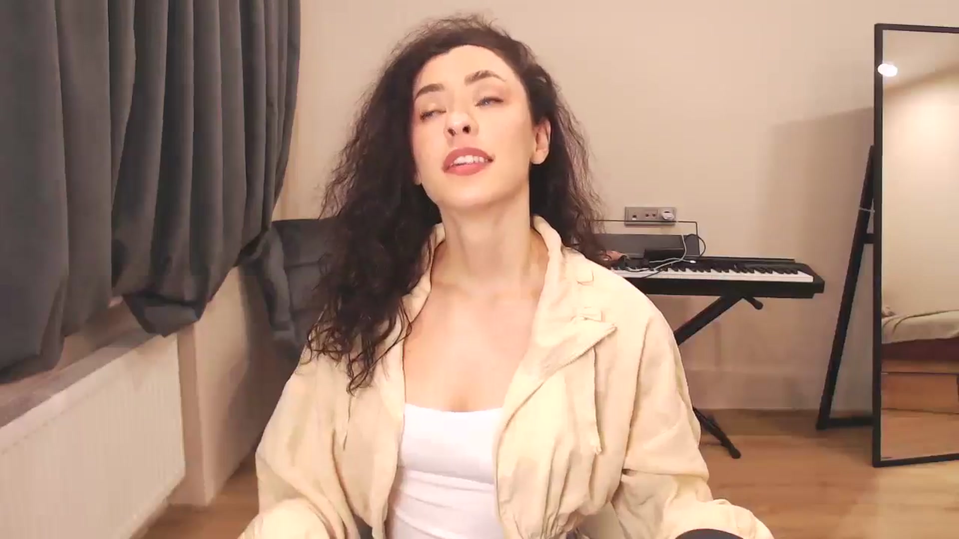 Gallery image thumbnail from Millla_Mi's myfreecams stream on, 12/29/2024, 11:48 image 7 of 20