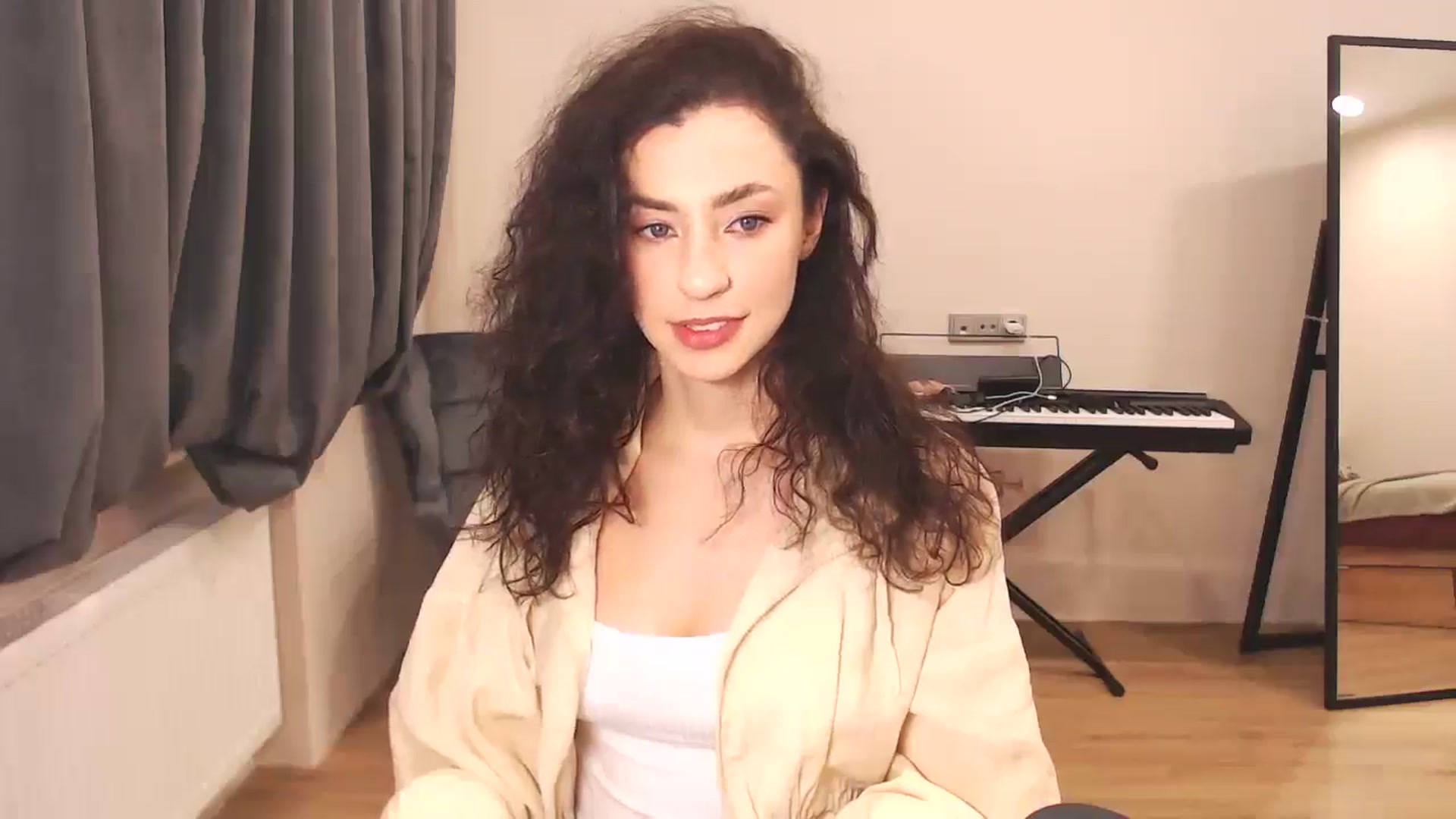 Gallery image thumbnail from Millla_Mi's myfreecams stream on, 12/29/2024, 11:48 image 18 of 20