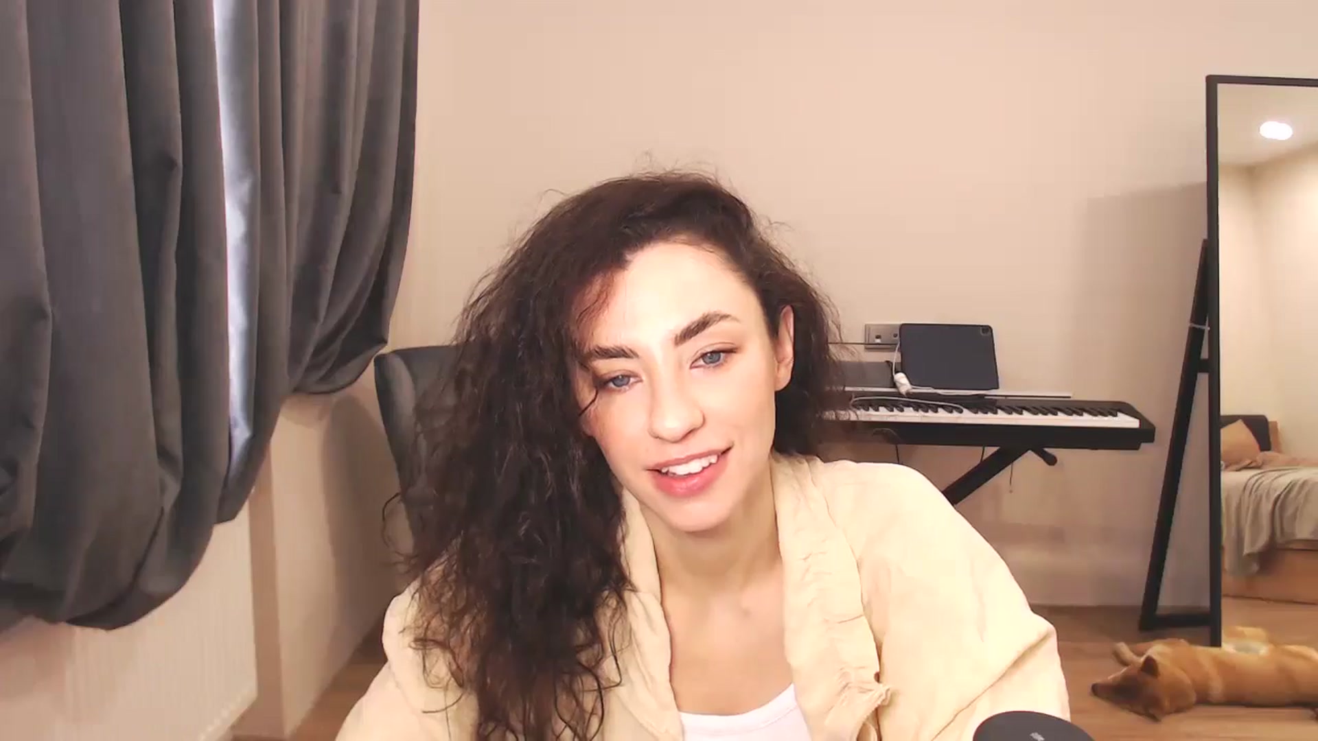 Gallery image thumbnail from Millla_Mi's myfreecams stream on, 01/04/2025, 07:35 image 19 of 20