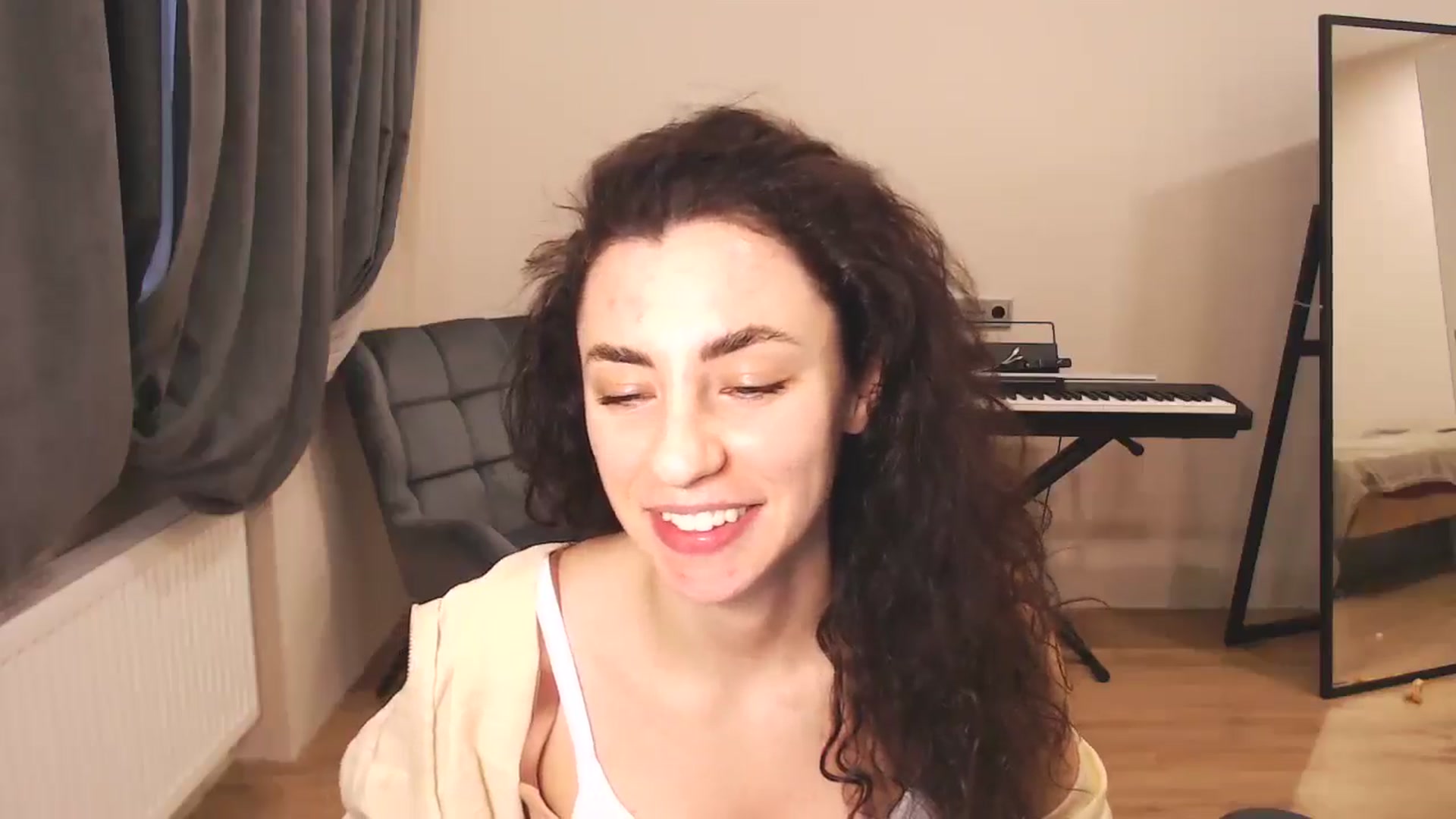 Gallery image thumbnail from Millla_Mi's myfreecams stream on, 01/11/2025, 08:12 image 14 of 20
