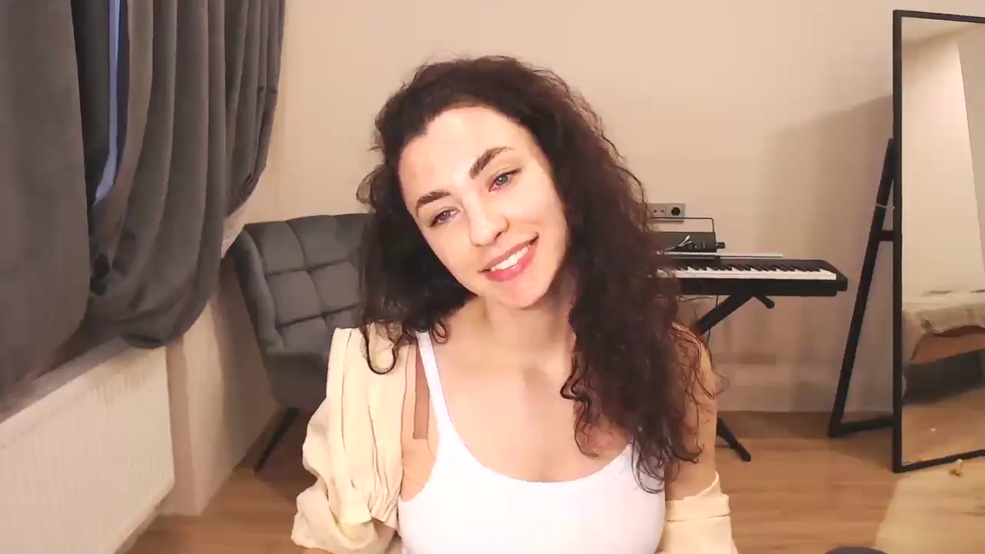 Gallery image thumbnail from Millla_Mi's myfreecams stream on, 01/11/2025, 08:12 image 15 of 20
