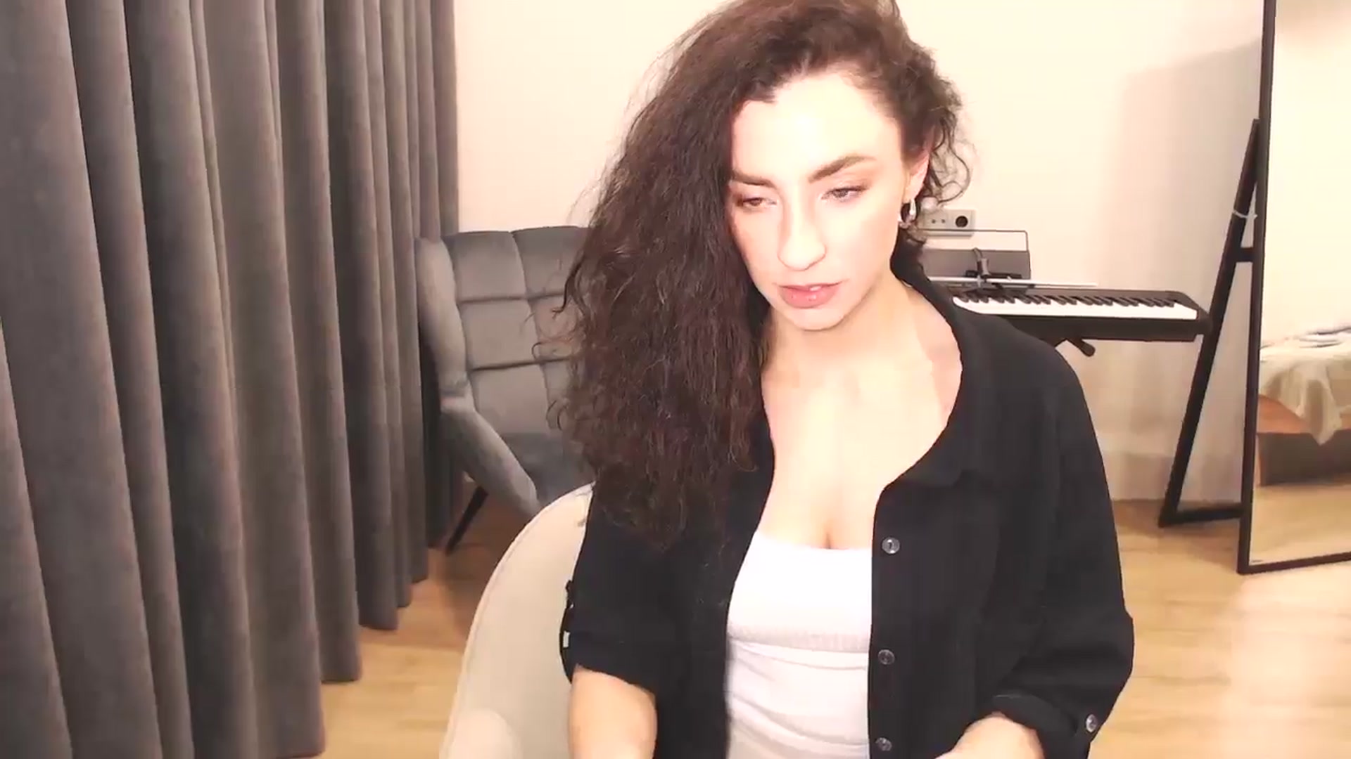 Gallery image thumbnail from Millla_Mi's myfreecams stream on, 02/08/2025, 18:23 image 20 of 20