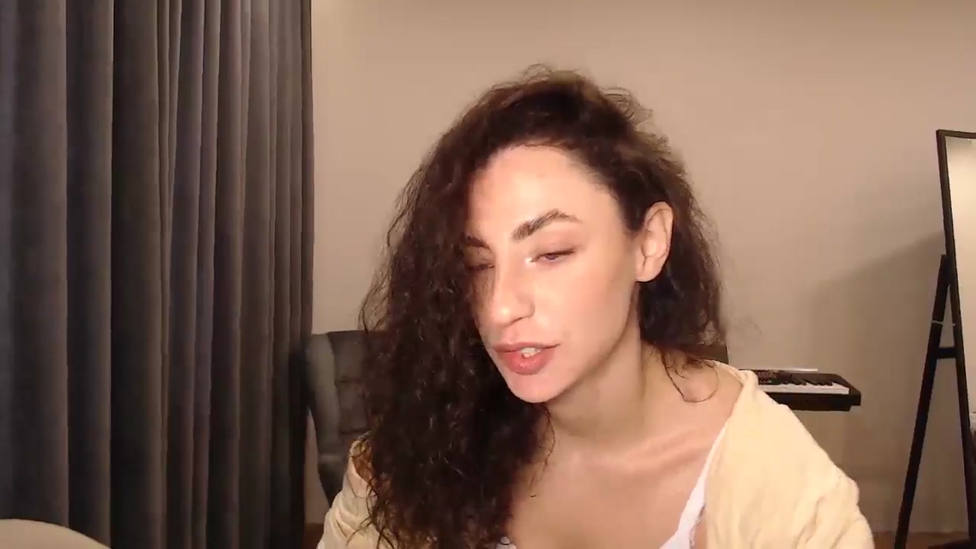 Gallery image thumbnail from Millla_Mi's myfreecams stream on, 02/22/2025, 11:36 image 15 of 20