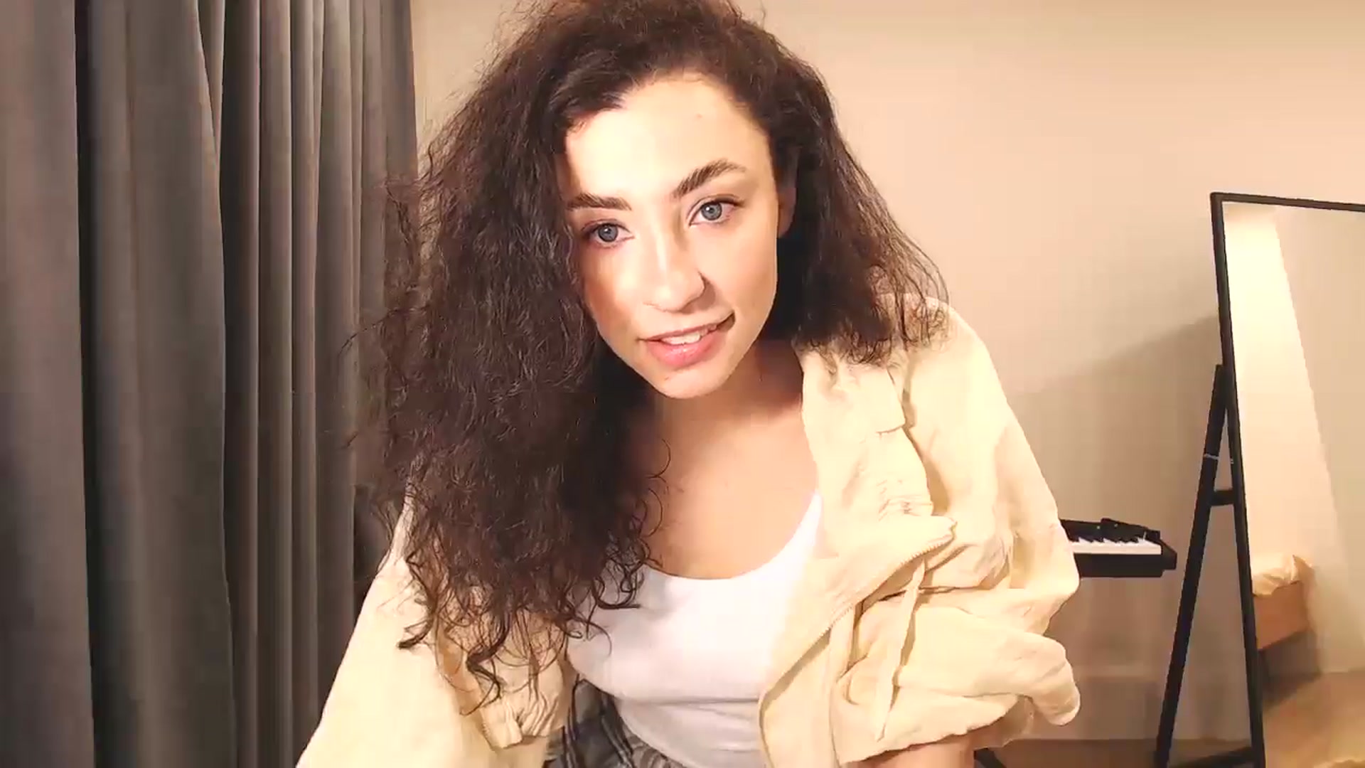 Gallery image thumbnail from Millla_Mi's myfreecams stream on, 03/02/2025, 15:20 image 8 of 20