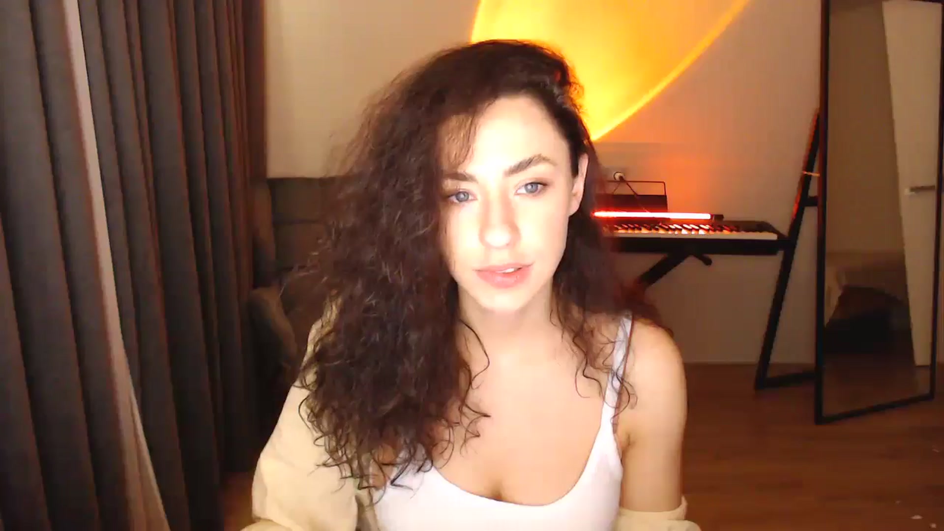 Gallery image thumbnail from Millla_Mi's myfreecams stream on, 03/09/2025, 21:38 image 11 of 20